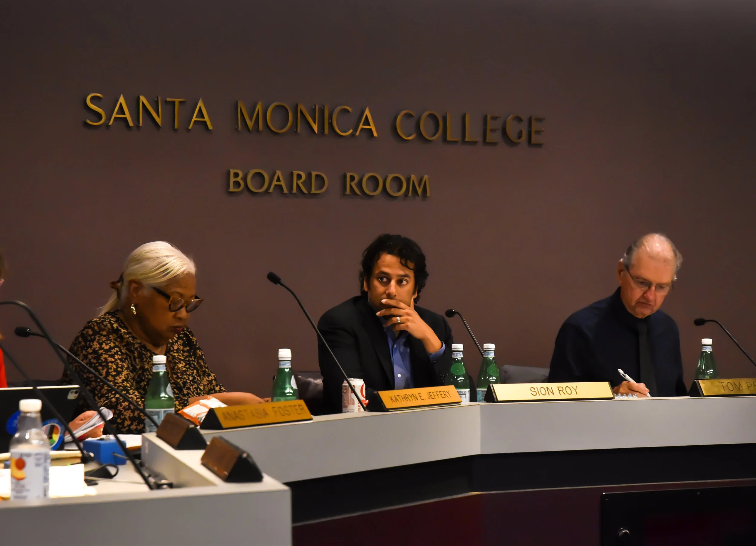  Santa Monica College (SMC) Board of Trustees Members Kathryn E. Jeffrey (Left), Dr. Sion Roy (Middle), and Dr. Tom Peters (Right) discuss the student housing program proposal during an SMC Board of Trustees meeting on Tuesday, Sep. 8, 2026, at the S
