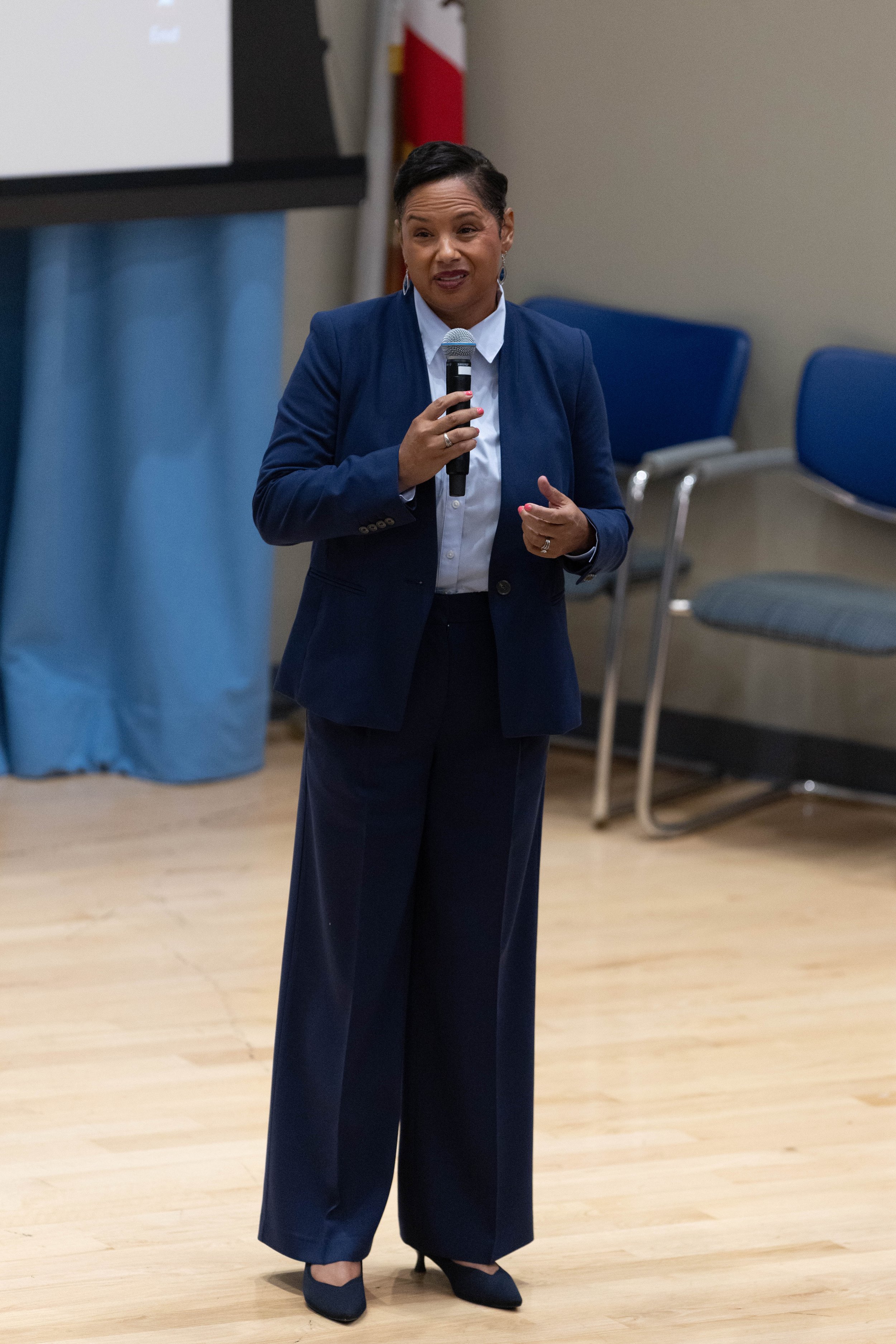  Santa Monica College (SMC) Superintendent/President finalist Dr. Candace Jones (CQ) answering questions during the Superintendent/President Finalist Forum on Tuesday, Sept 22, 2026 at Orientation Hall, Santa Monica College, Santa Monica, Calif. Jone