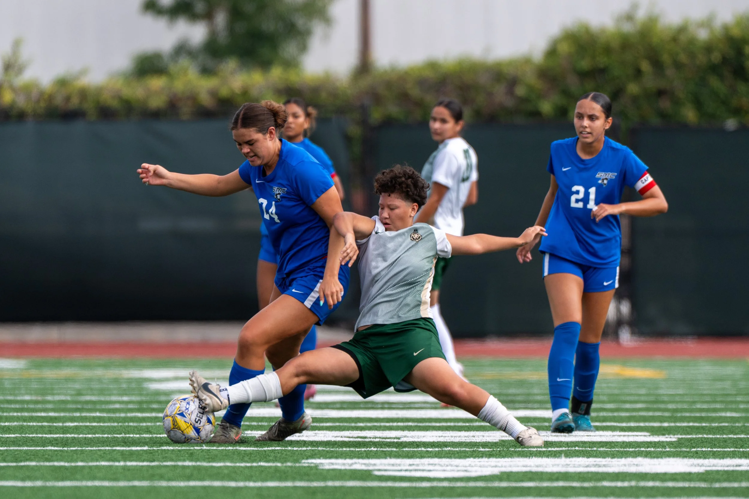 Santa Monica College (SMC) Corsair Amaya Marzola (24) fights for the ball with Valley Community College Monarch Jennifer Trejo (6) during the game on Friday, September 25, 2026, Santa Monica, Calif. The Corsair defeated the Monarchs 4-2. (Tom Roshol