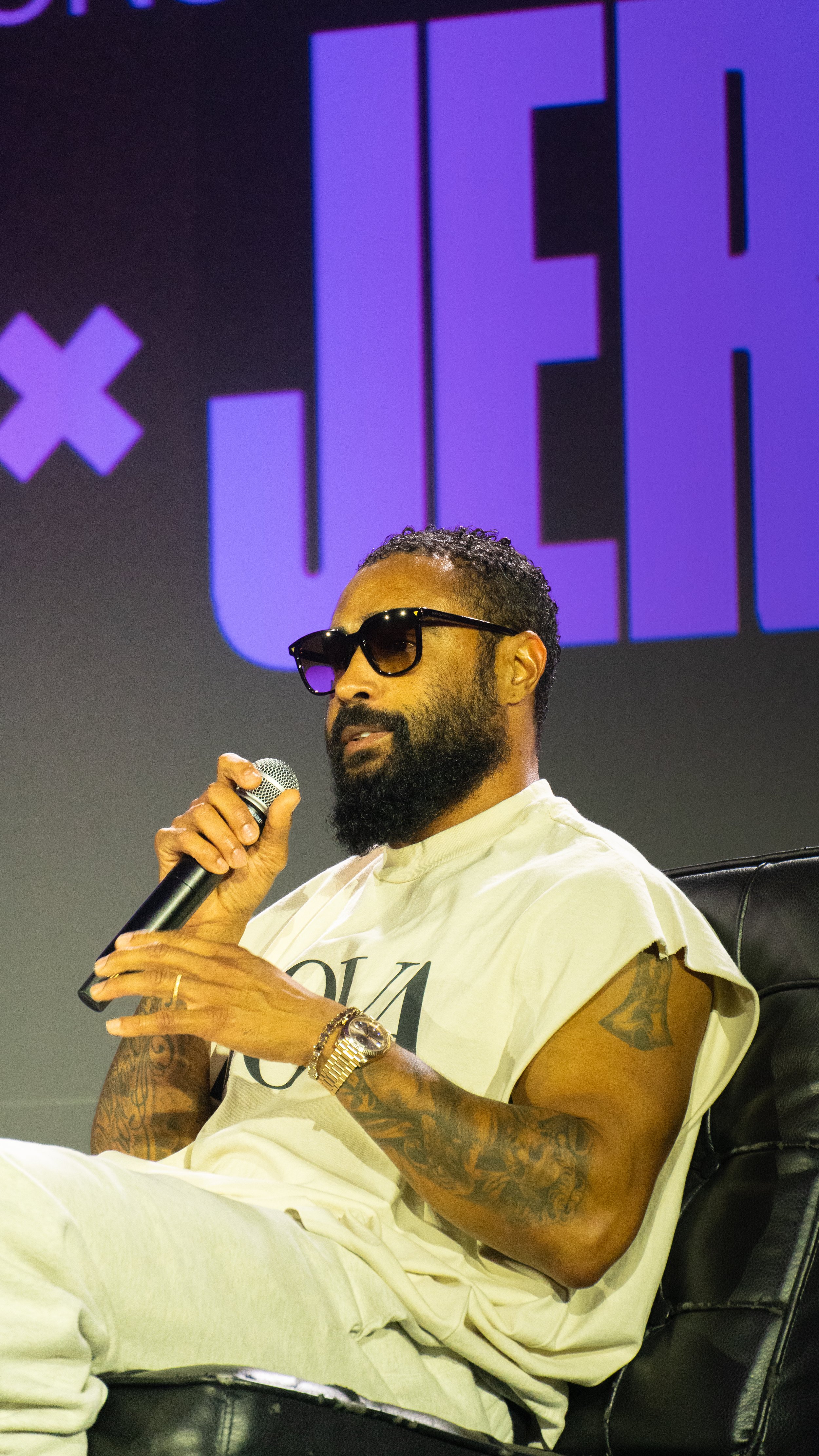  Jerry Lorenzo, the creator of Fear Of God Essentials has a public conversation with Kai Cenat, a top three twitch streamer about fashion at Complexcon in the Los Angeles Convention Center on October 3rd, 2026. 