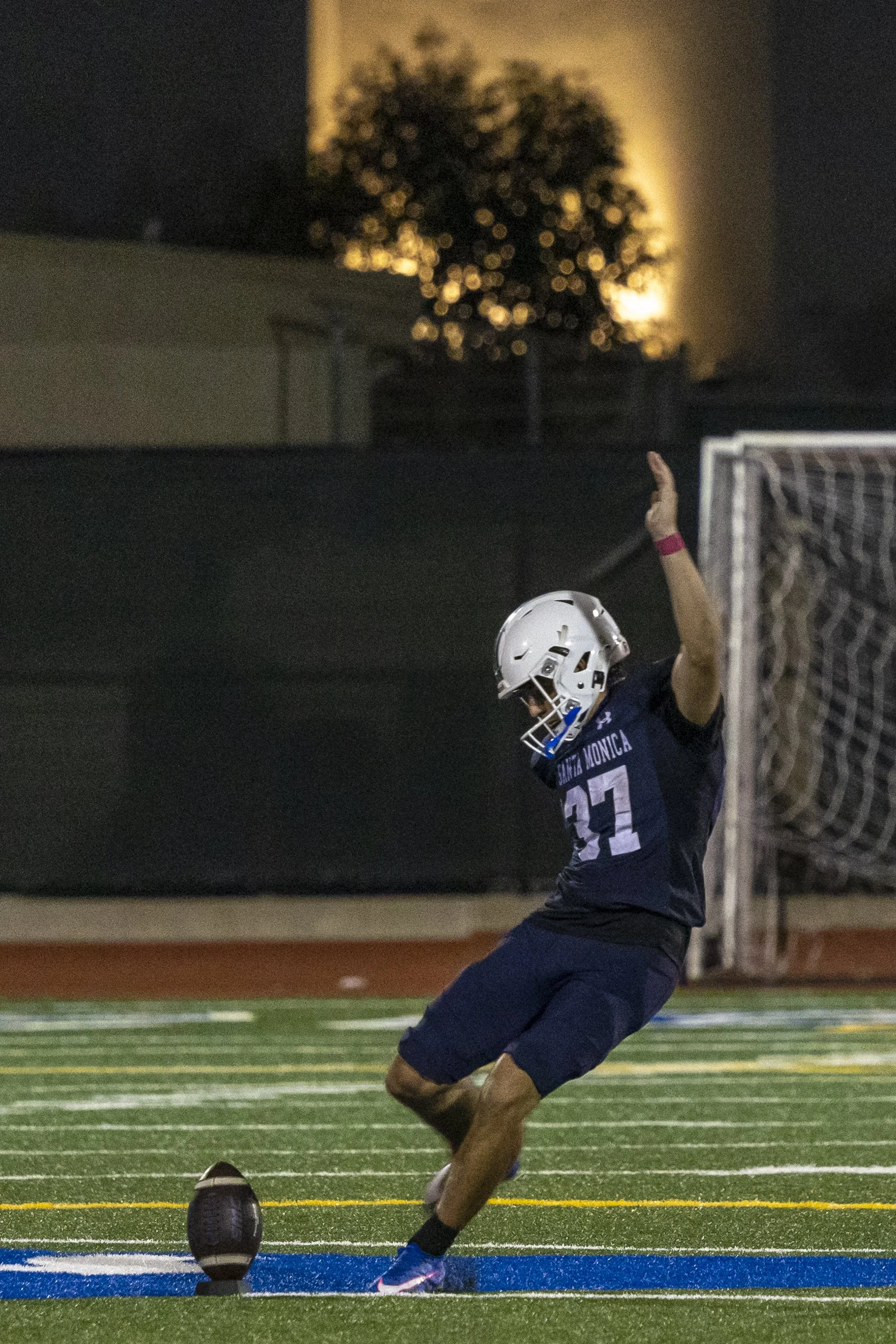  Kicker Jack Mallov (37), Santa Monica College (SMC) Men’s Football Corsair, sends the ball towards the West Los Angeles College Wildcats during the Homecoming game on Saturday, Oct. 24, 2026, at Corsair Field in Santa Monica, Calif. The Corsairs def