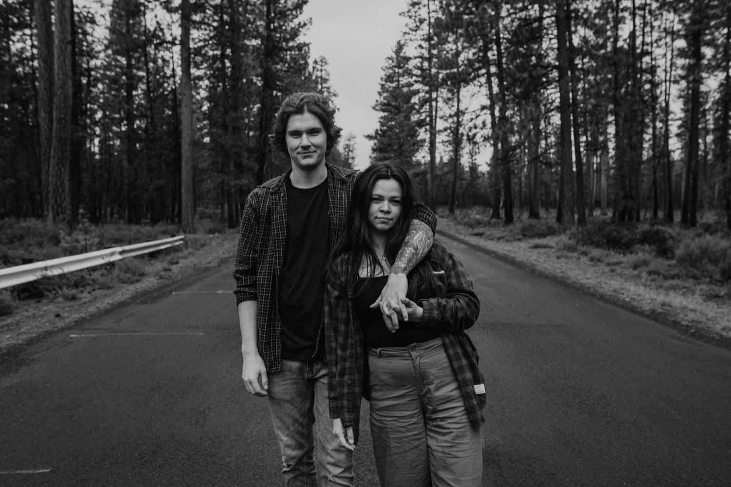 24_Sisters_Oregon_Adventure_Session-28_Oregon_couple_engagement_Bend_adventure_Photography_PNW_longboard.jpg