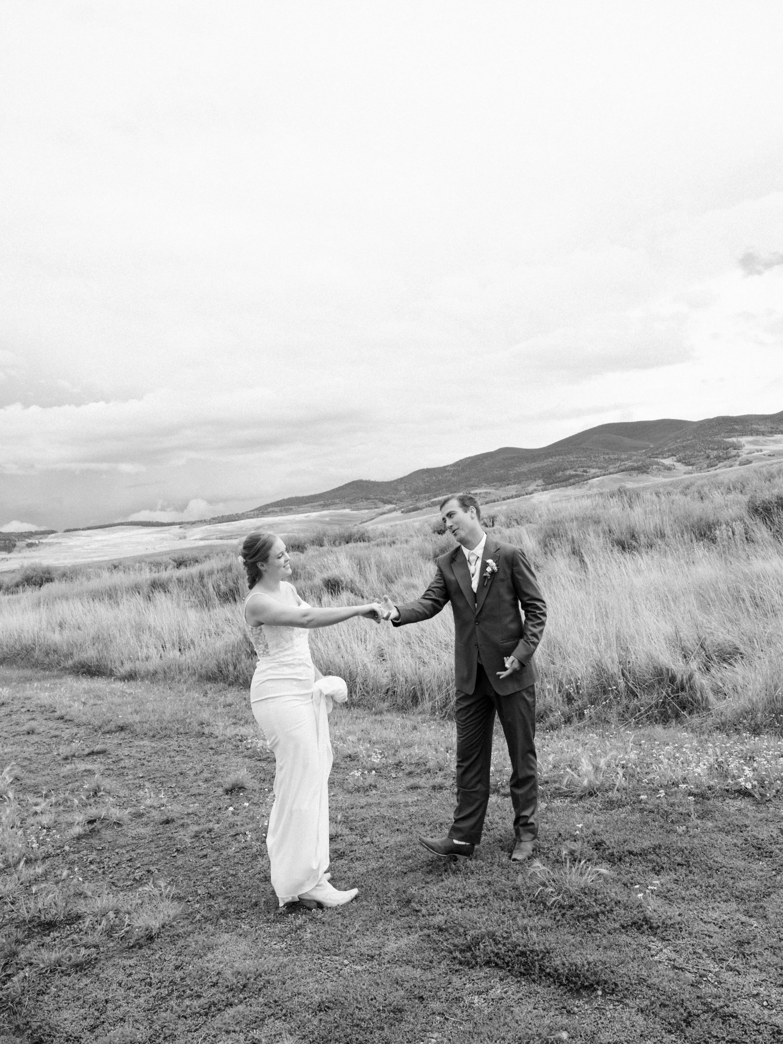 I&rsquo;ve said it before and I&rsquo;ll say it again; your wedding portraits don&rsquo;t have to take hours, they don&rsquo;t have to feel like a &lsquo;photoshoot&rsquo; and they definitely don&rsquo;t have to feel stiff. With these two we did abou