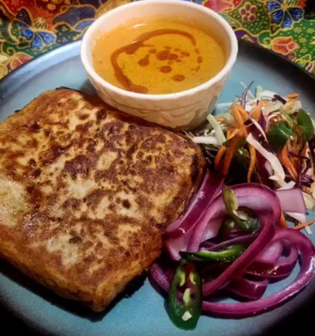  SERAIMAS   We make delicious Malaysian food.  