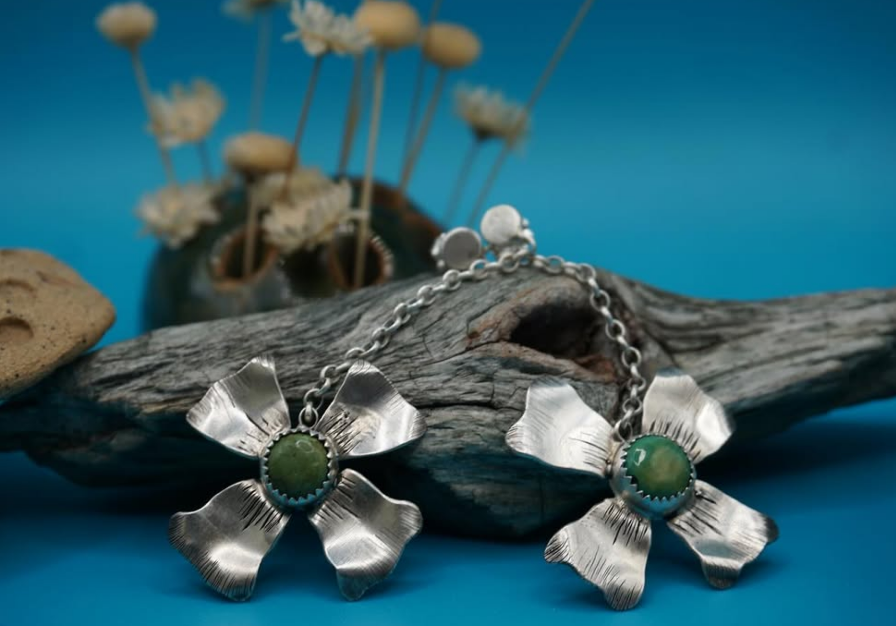  STUDIO JEEJ   A freelance florist and silversmith.  