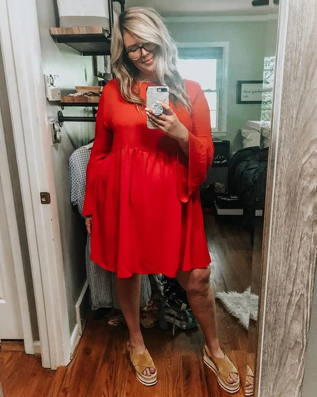 Oh heyyy, 👋🏼 I did a crazy/fun spring dress try-on today in my stories! NEED TO KNOW 👉🏼 do you like this format of try-ons? and which look was your favorite?! 👇🏼👇🏼👇🏼I’ll save this in my highlights with my other spring dress haul!
//
Be sure to check out @nicoles_outfit_inspirations @catherine.grey & @emily.e.young who also tried on different spring dresses! http://liketk.it/2B4om #liketkit @liketoknow.it #LTKcurves #springoutfit #dresses #springdresses #plussizeootd #plussize