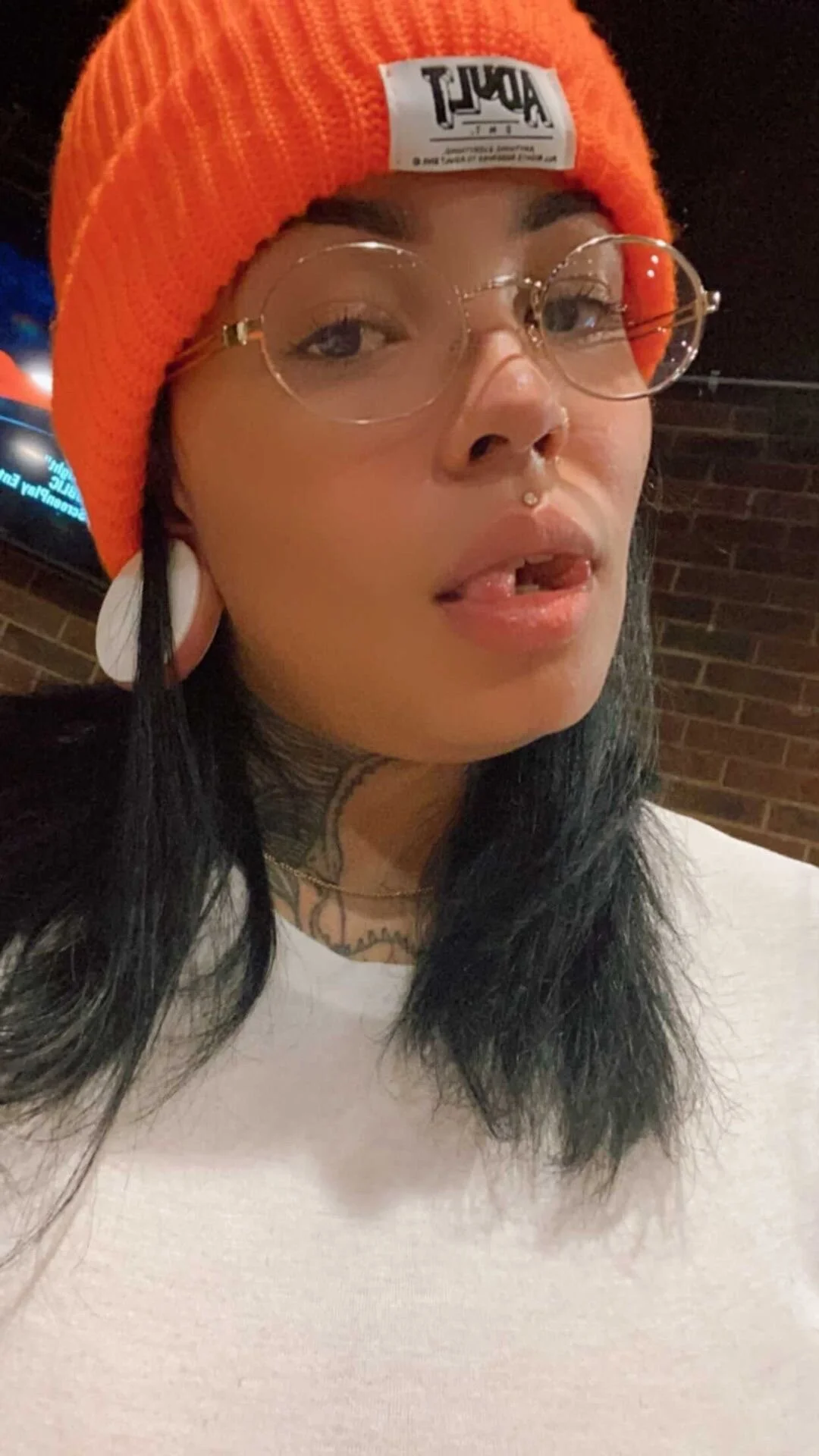 7636BC91-4B9F-4849-849F-766767085FAE