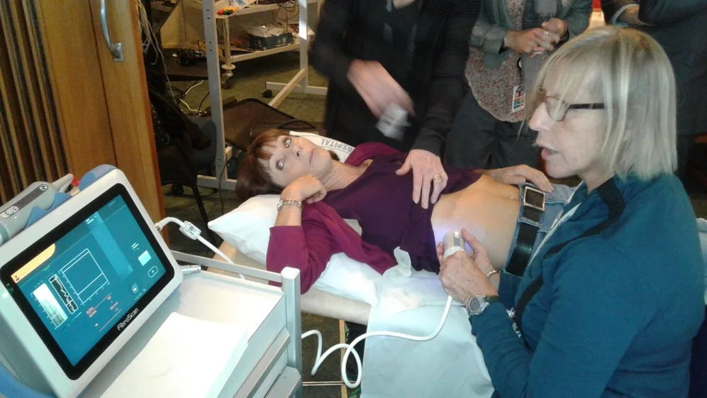 Mobile Fibroscanner in use