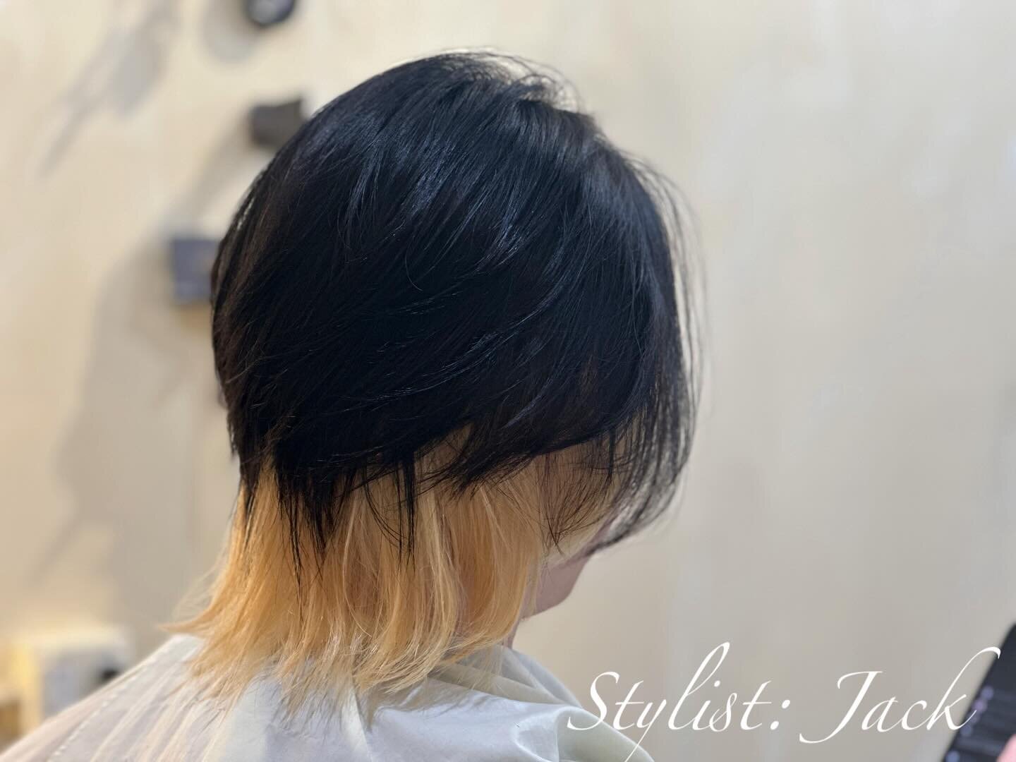 Double Process Color + Cut
Stylist: Jack

Blonde Inner Color 🟡⚫️

We offer: cuts, perms (cold, digital, straightening), coloring, and treatments! 💇🏻&zwj;♀️💇🏻💆🏻&zwj;♂️💆🏼&zwj;♂️✂️

Looking forward to seeing you soon!