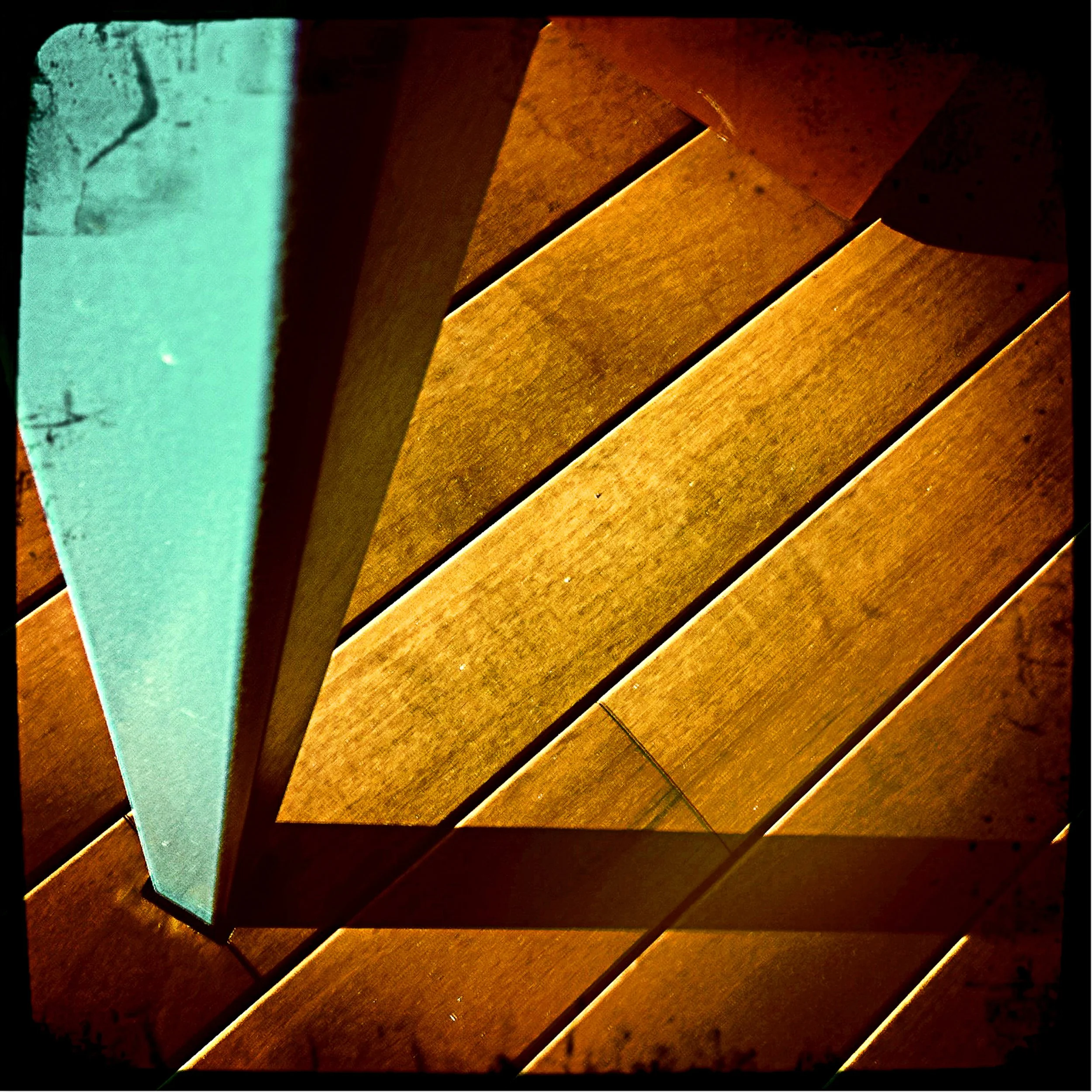 PhotoRag_BL_SquarePole.jpg