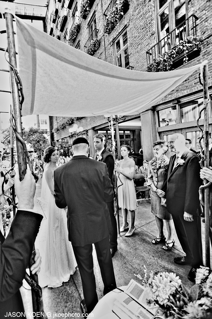 jkoe photography Meghan & Joe Downtown Seattle Wedding  (9).jpg