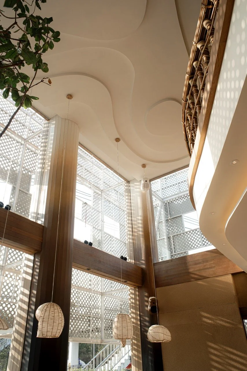 isc1994 - Realm3 Large.jpeg