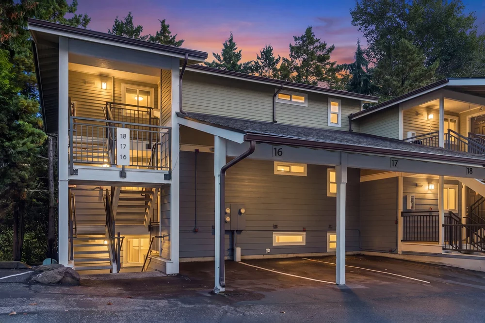 7571 Old Redmond Rd #16, a Redmond home for sale listed by Brian Huie
