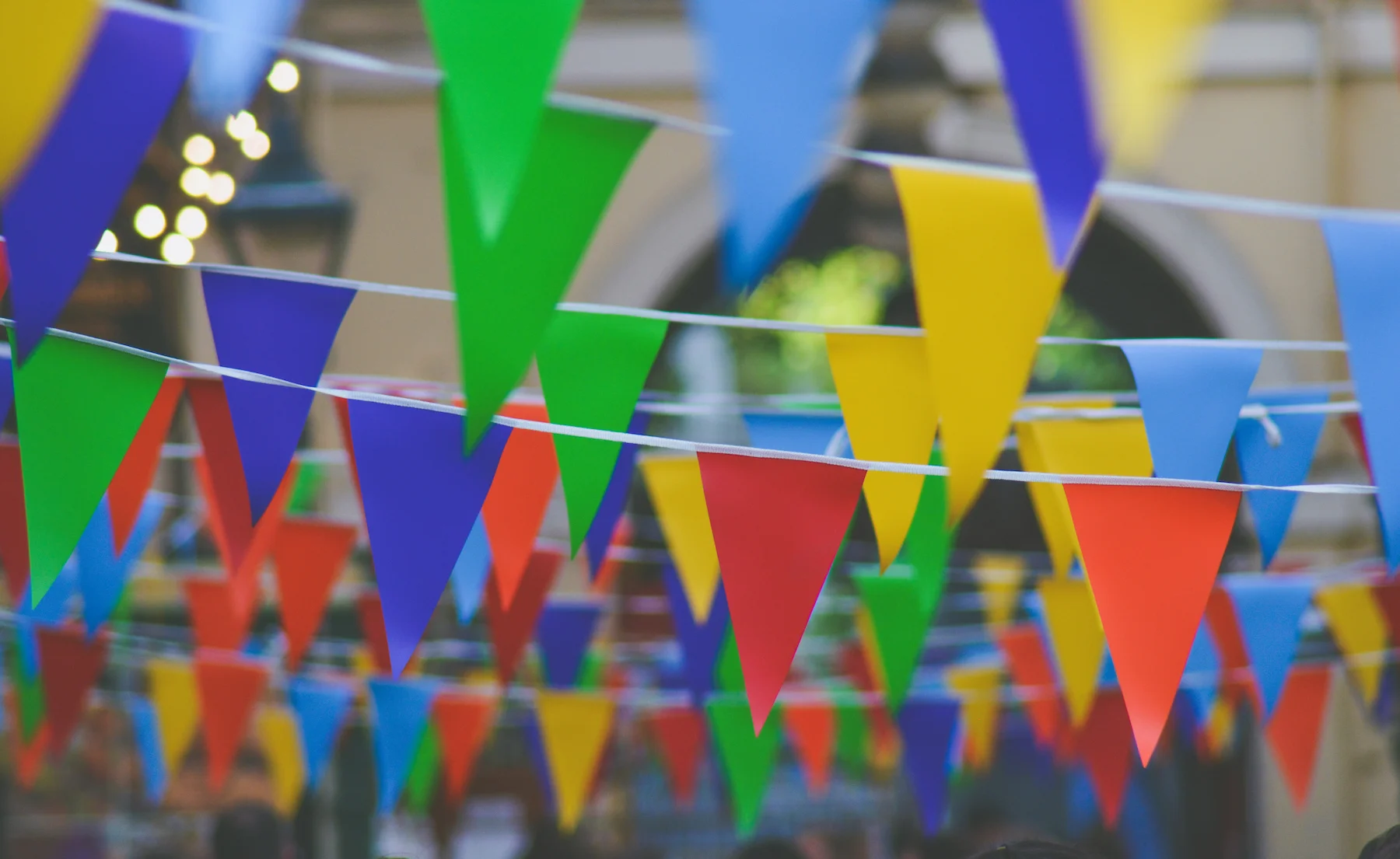 birthday party streamers.jpg