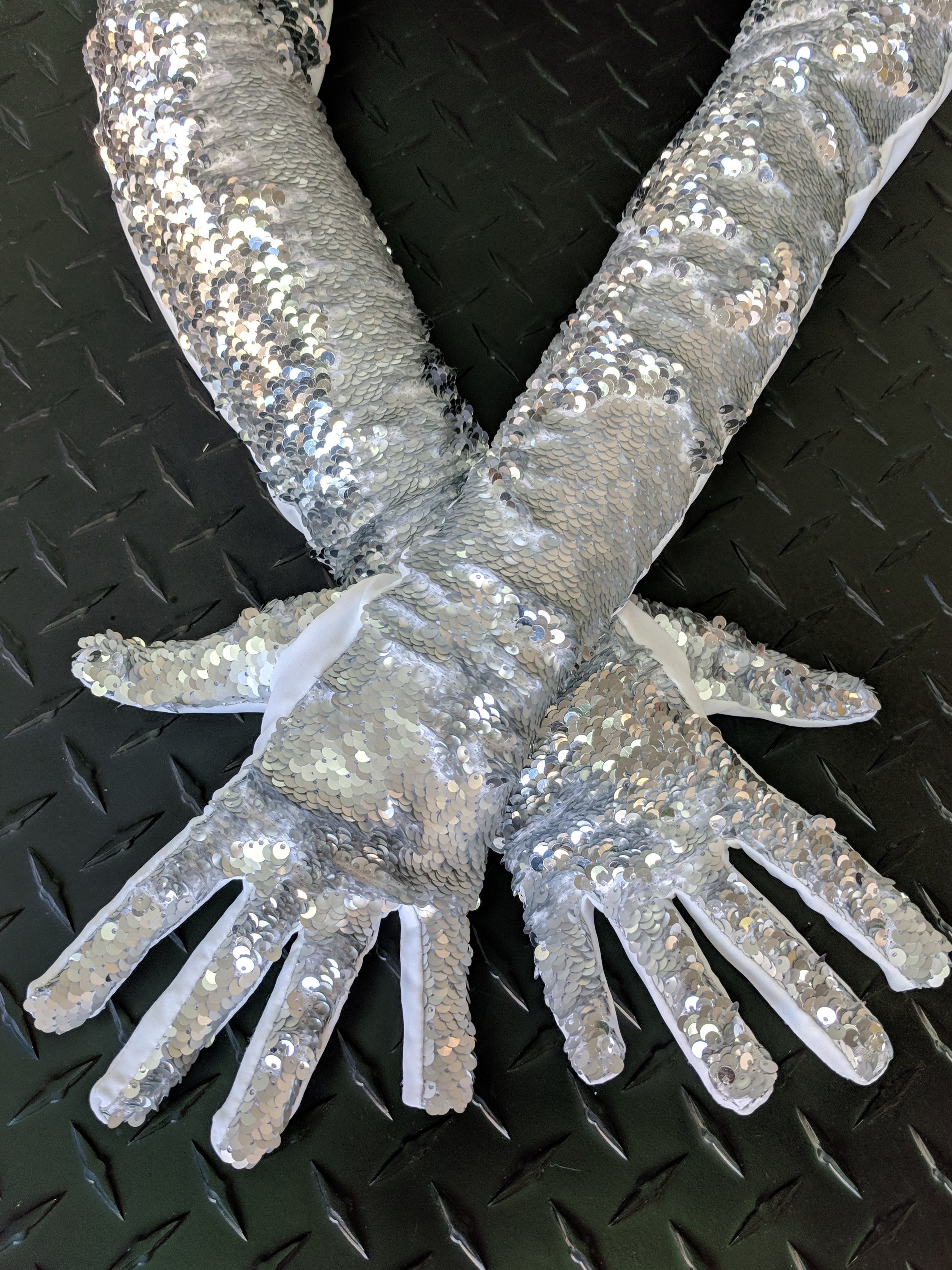 Shiny Stretch Metallic Gloves 12BL Gold/Silver 