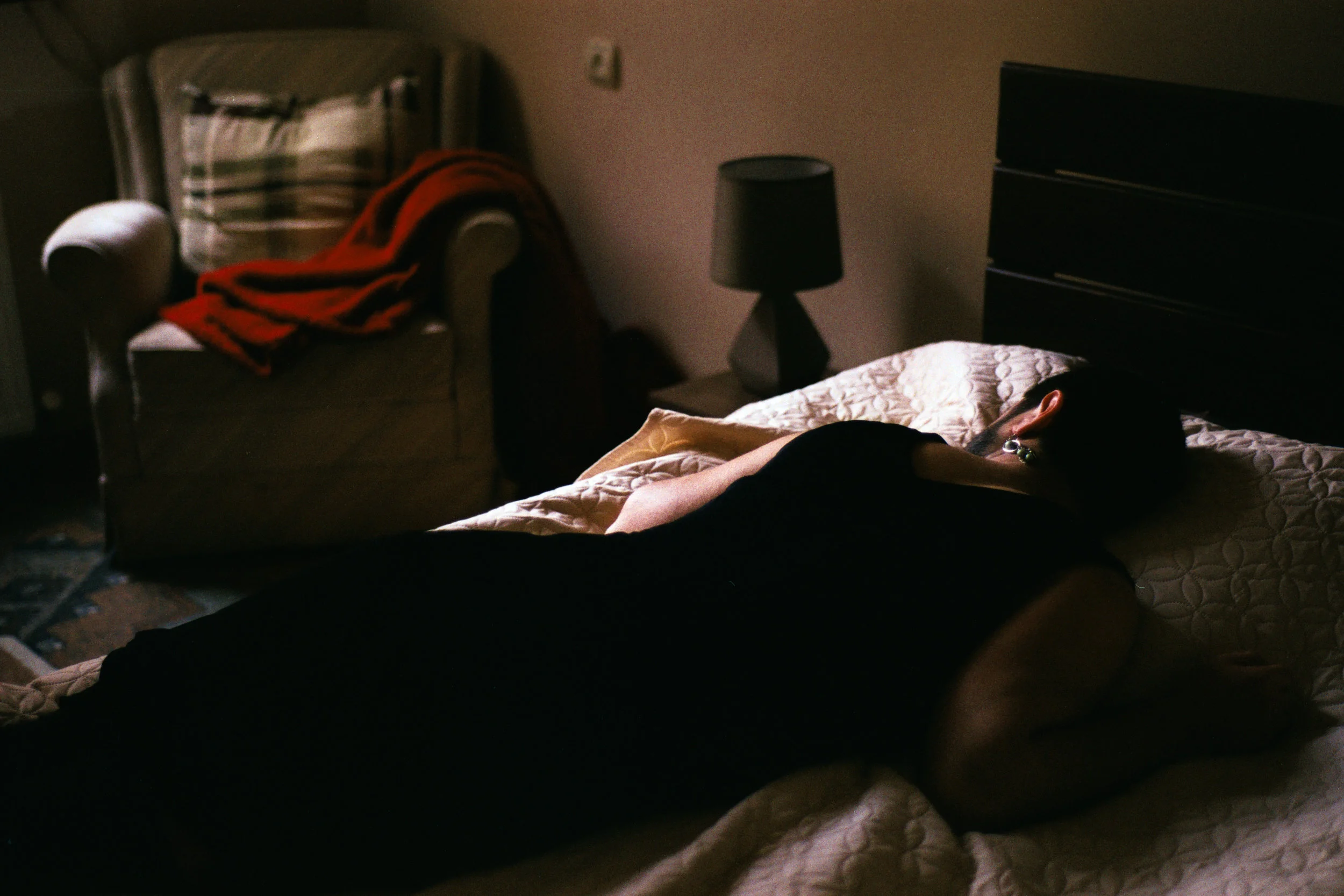 HOW TO DISAPPEAR COMPLETELY