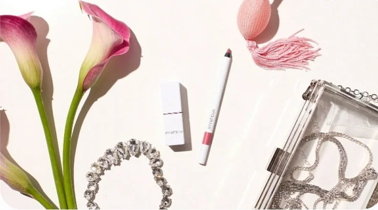 smashbox moms flatlay.jpg