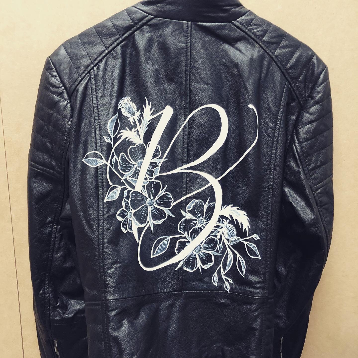 Lynn - Leather jacket - Toasty Type