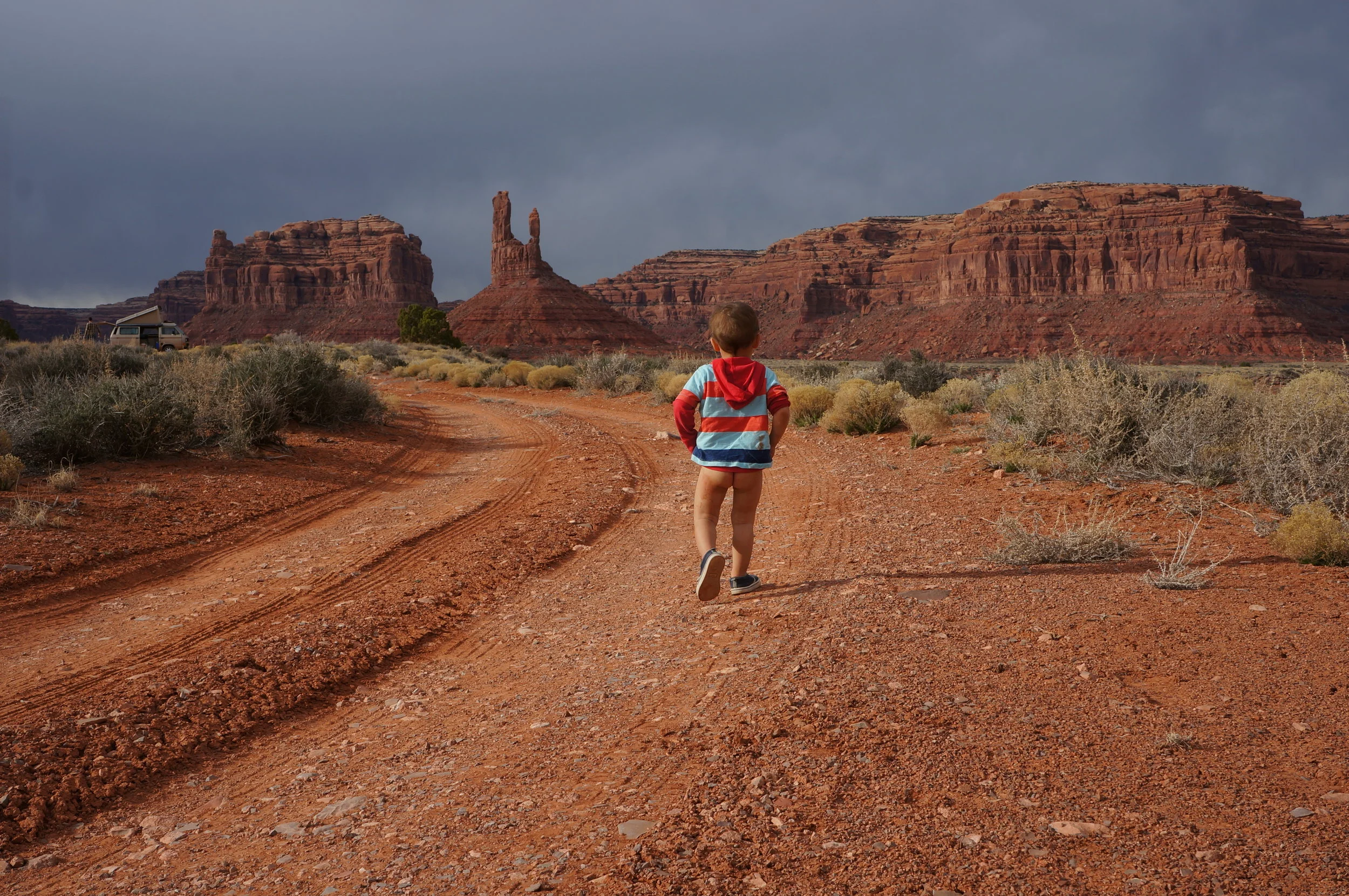 Bennett living it up bare-bottomed in Valley of the Gods.