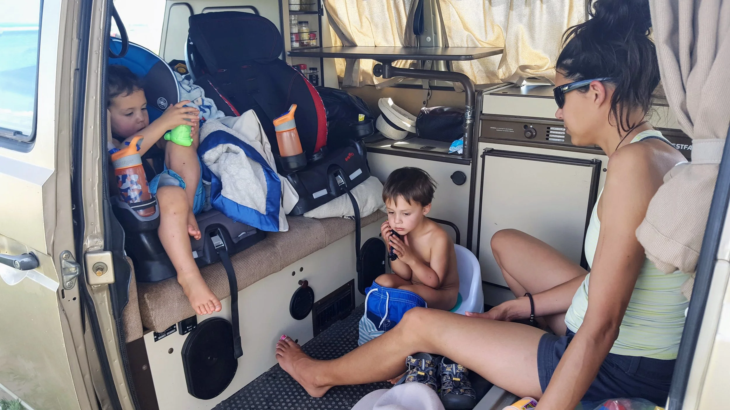 Poop stop number 2. What you don't know here is that it's 103 degrees with no wind. 