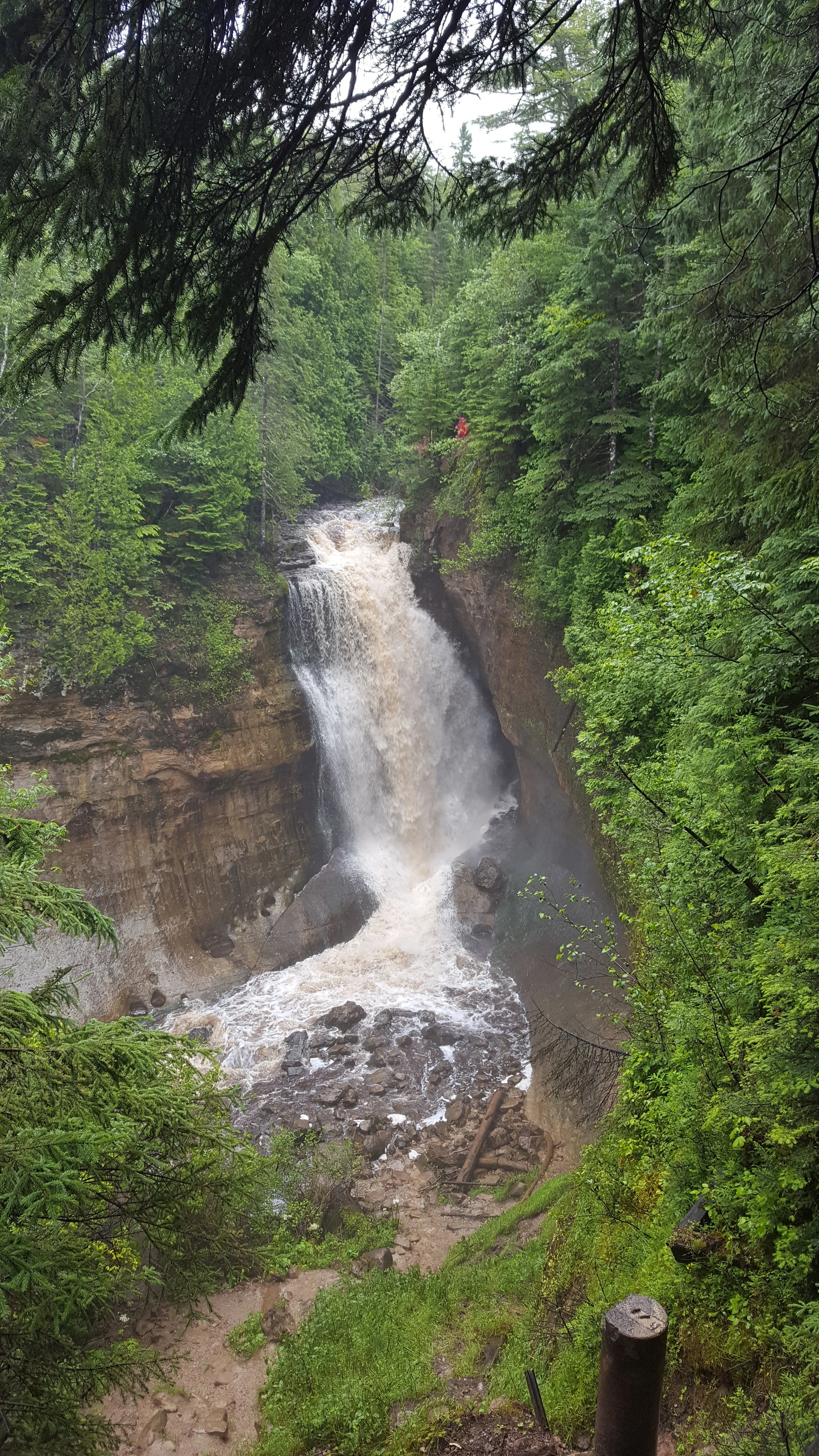Our tour continued to Miner's Falls near Pictured Rocks. 