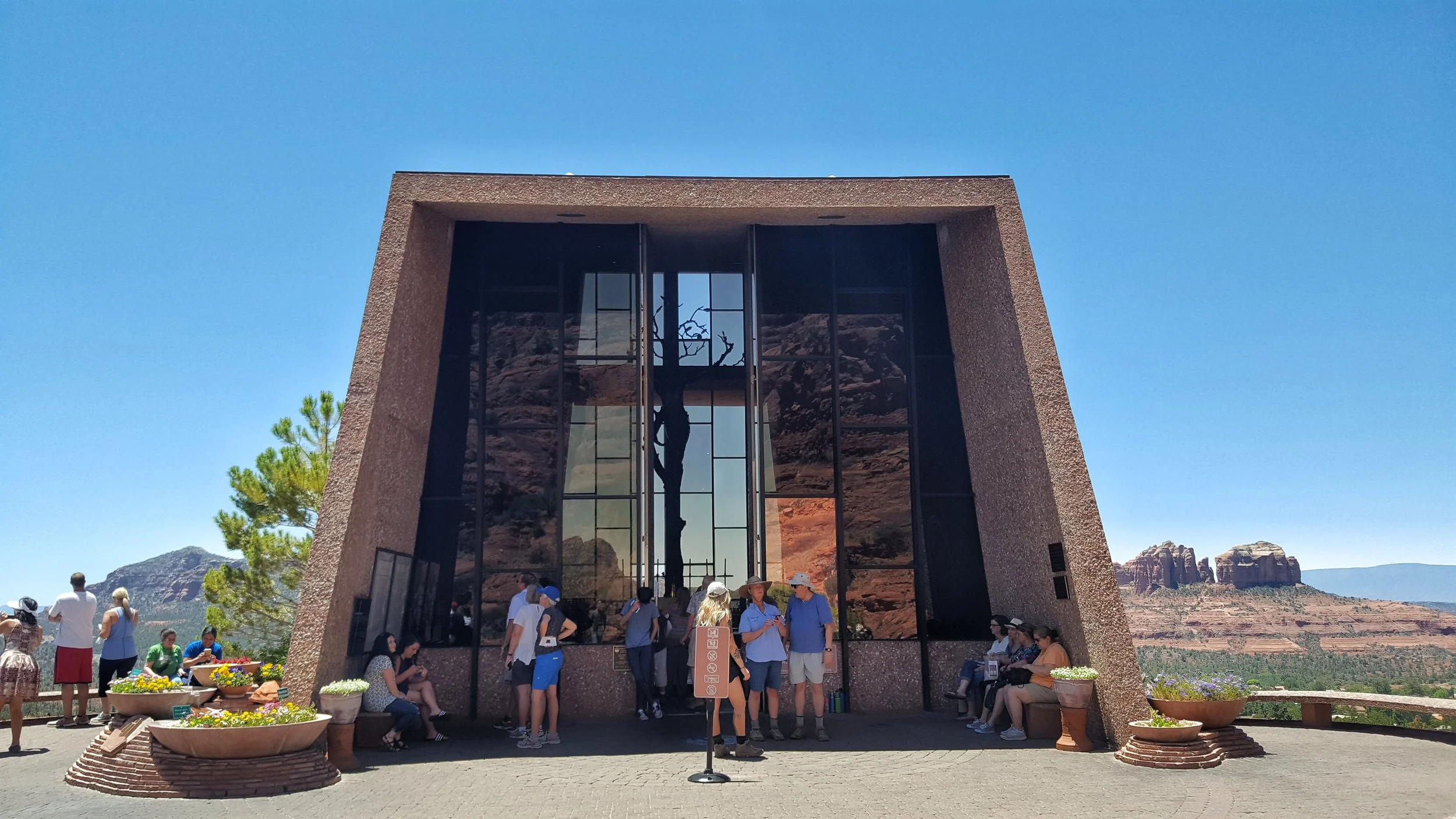 chapeloftheholycross.jpg