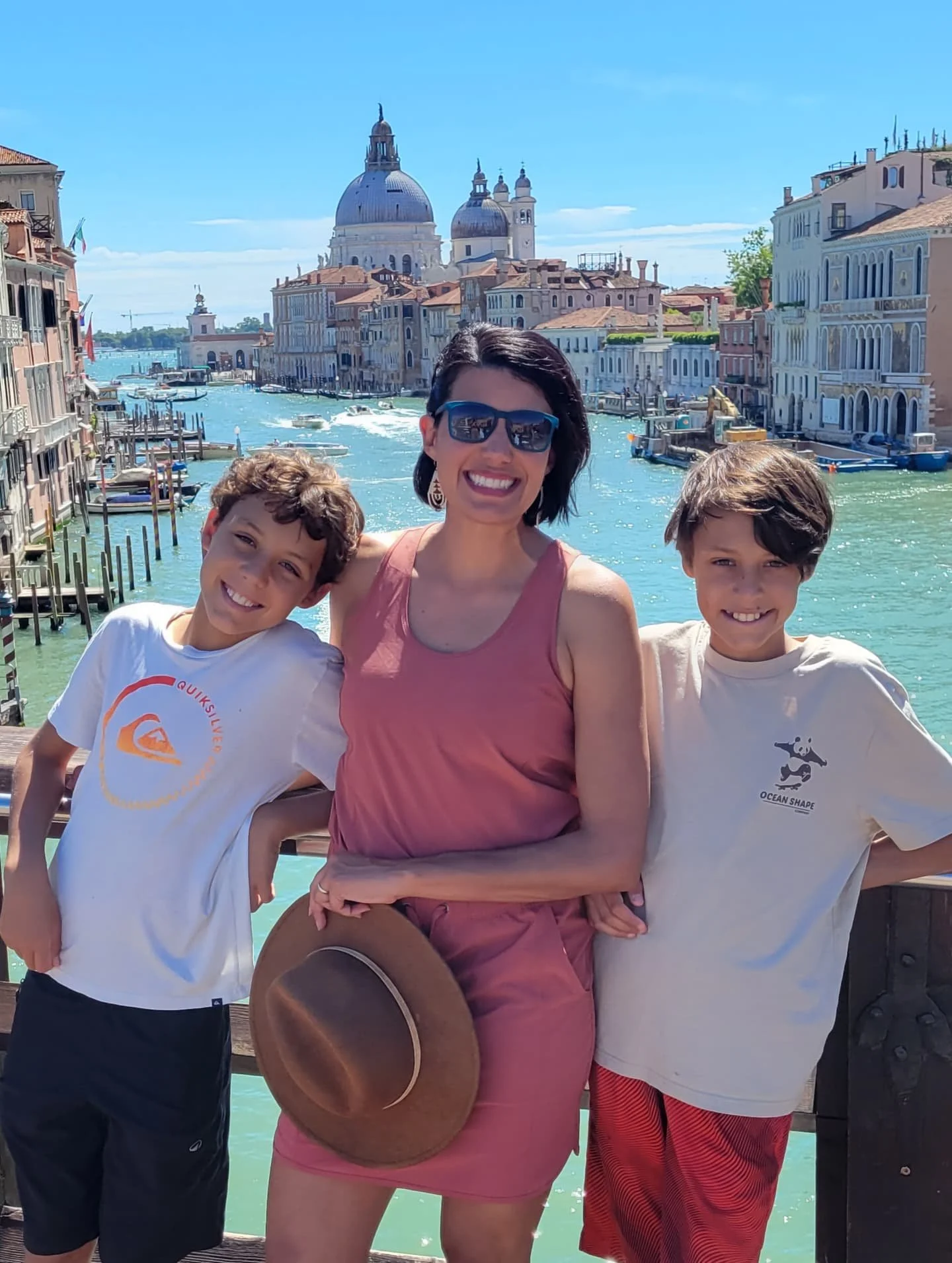 48 unforgettable hours in Venice 🇮🇹✨ We rolled in by boat and didn&rsquo;t see&mdash;or hear&mdash;a single car, moped, or even bike the entire time. Our &ldquo;street&rdquo; was a peaceful canal with just the occasional passing boat, and every mor