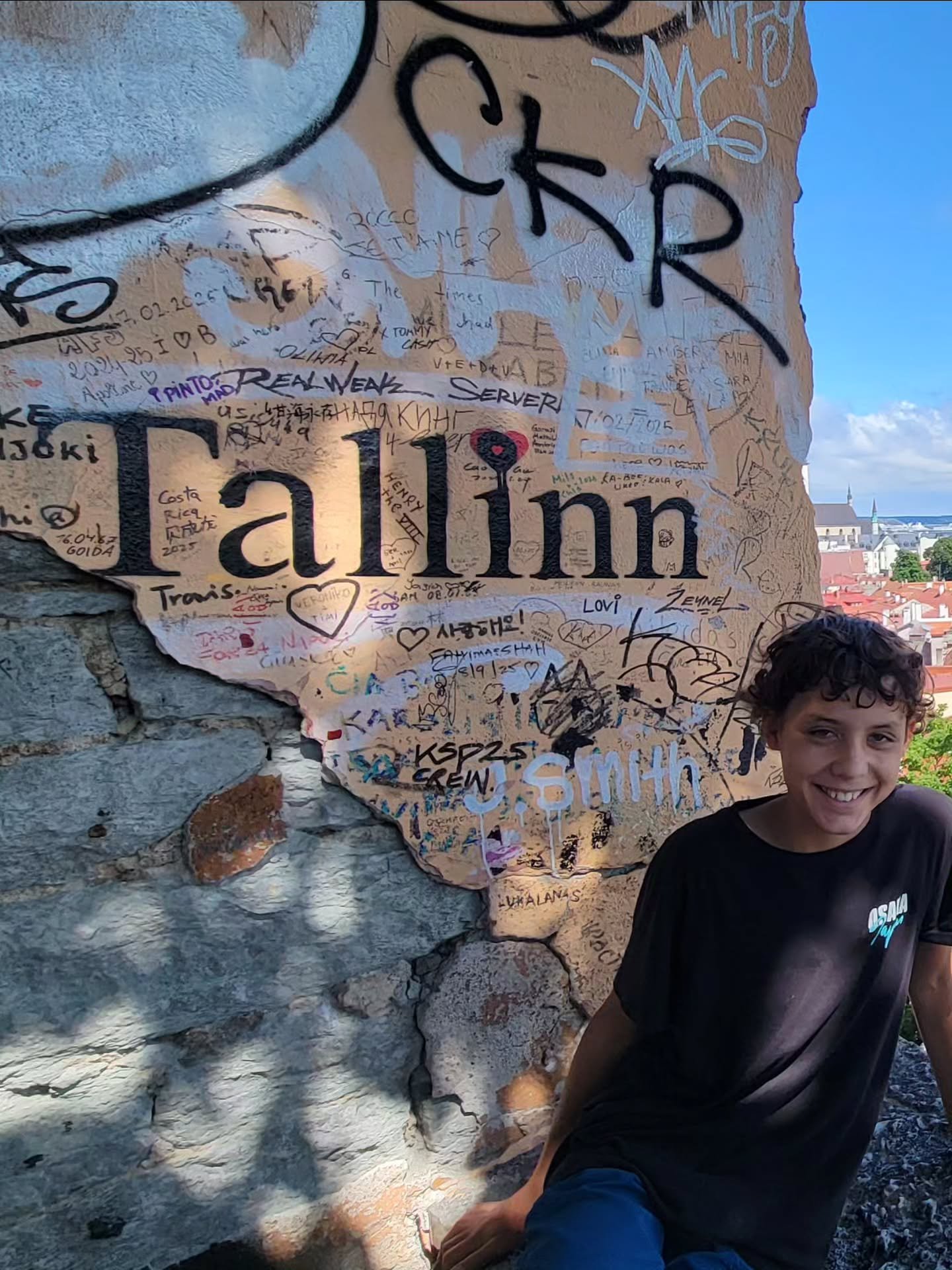 Thank you, Tallinn, for starting our adventure off right! &hearts;️&hearts;️&hearts;️&hearts;️&hearts;️ 
Actually wrote a blog post about it, too! Might be the only one of the trip but I linked in bio!

Next up: ferry ride to Helsinki