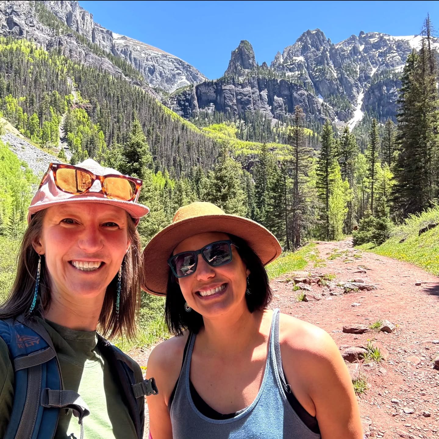 Snuck away with this lovely lady for a quickie overnight in Telluride! Who knew you could see this much beauty &amp; have so much fun in a 24-hour period!