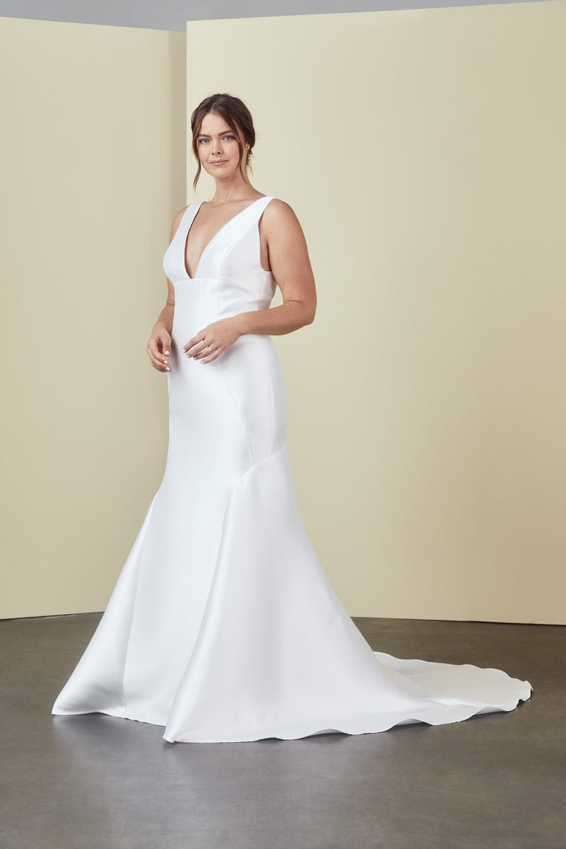 Nouvelle Amsale — The White Gown