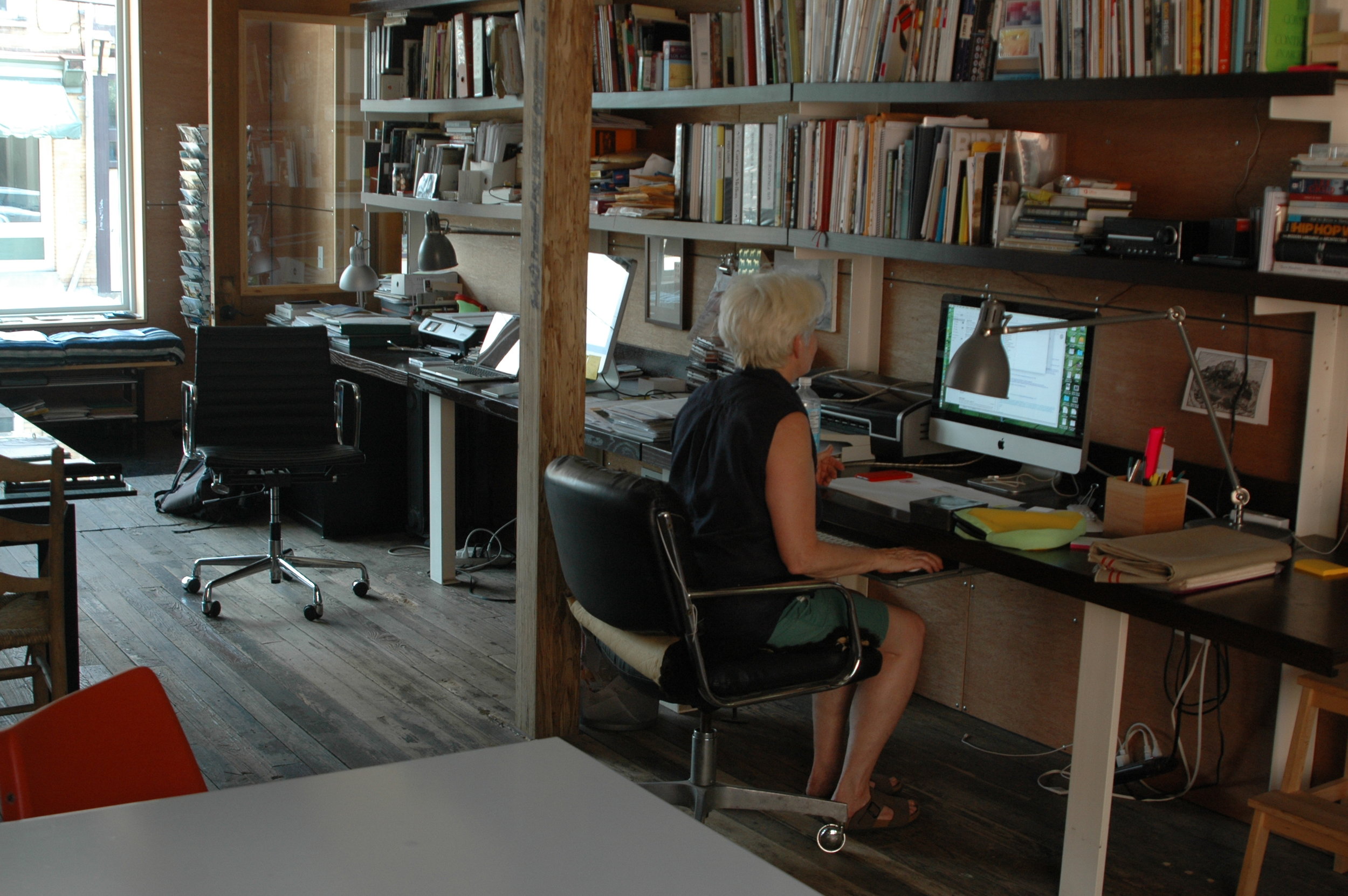 Above: View from backyard, Arscott in her home studio, 2017. Photo: KelliLaurel Mijares.