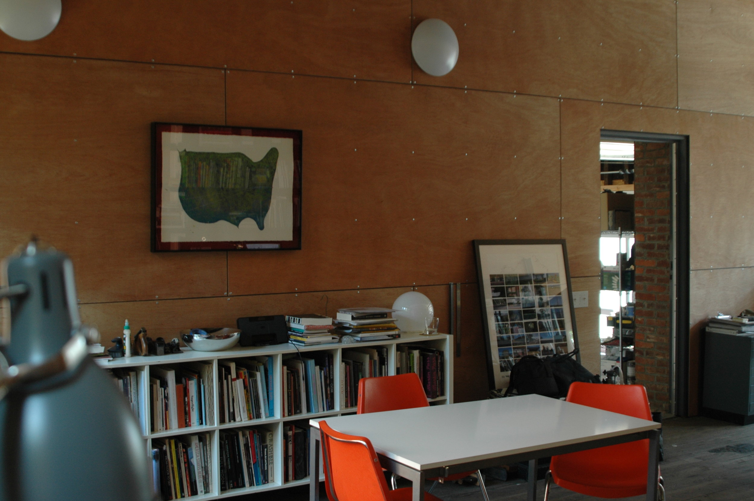 Interior, Arscott’s home. Photo: KelliLaurel Mijares.