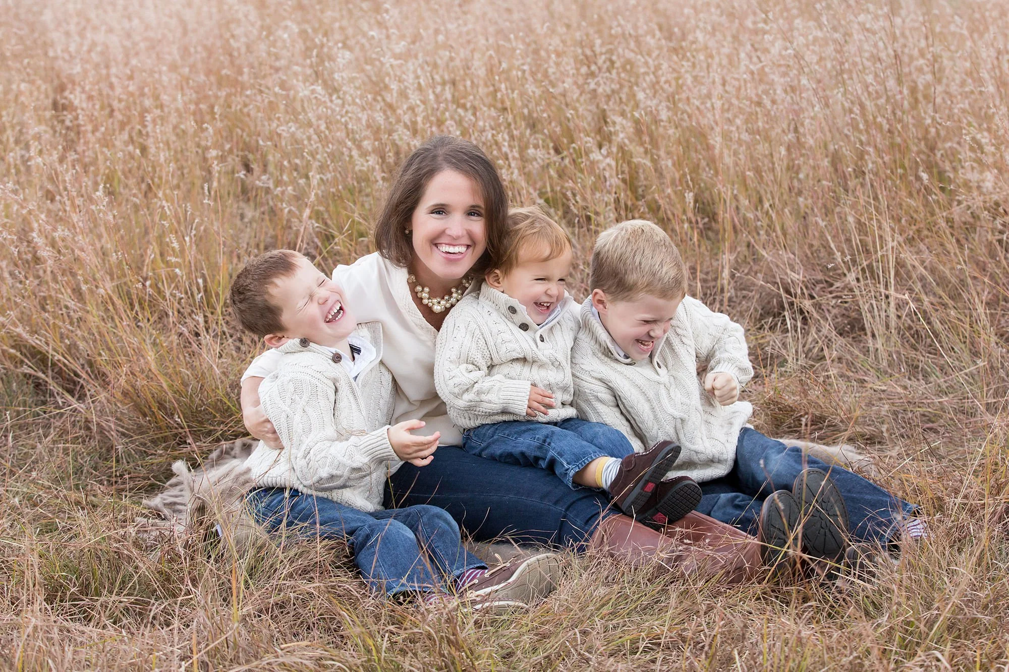 family-photos-on-beach-ma-Keri- Matt.jpg