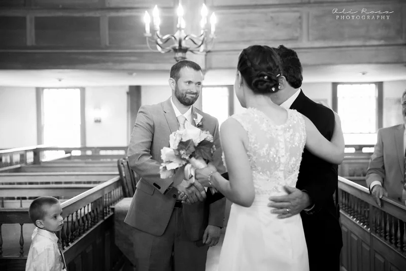 old ship church hingham ma wedding_08.jpg