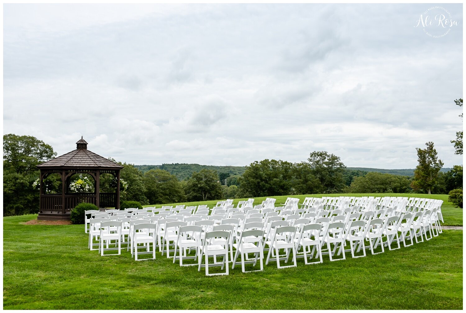 Zukas Hilltop Barn Boston Wedding Photographer Ali Rosa 033.jpg