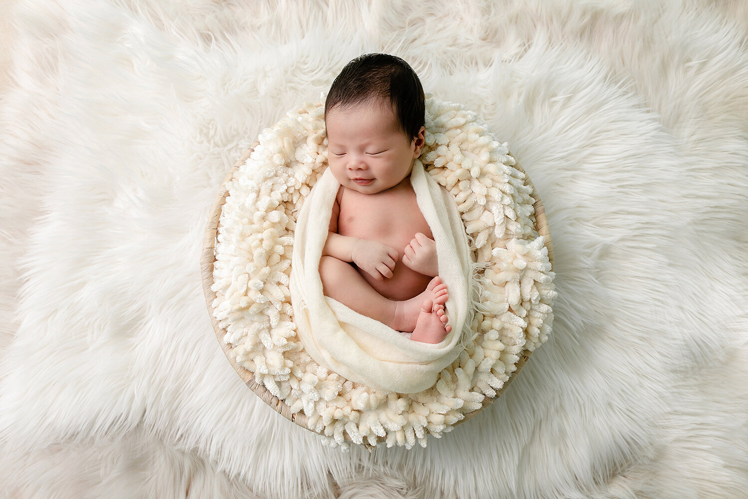 2433 Boston newborn photographer Ali Rosa_03.jpg