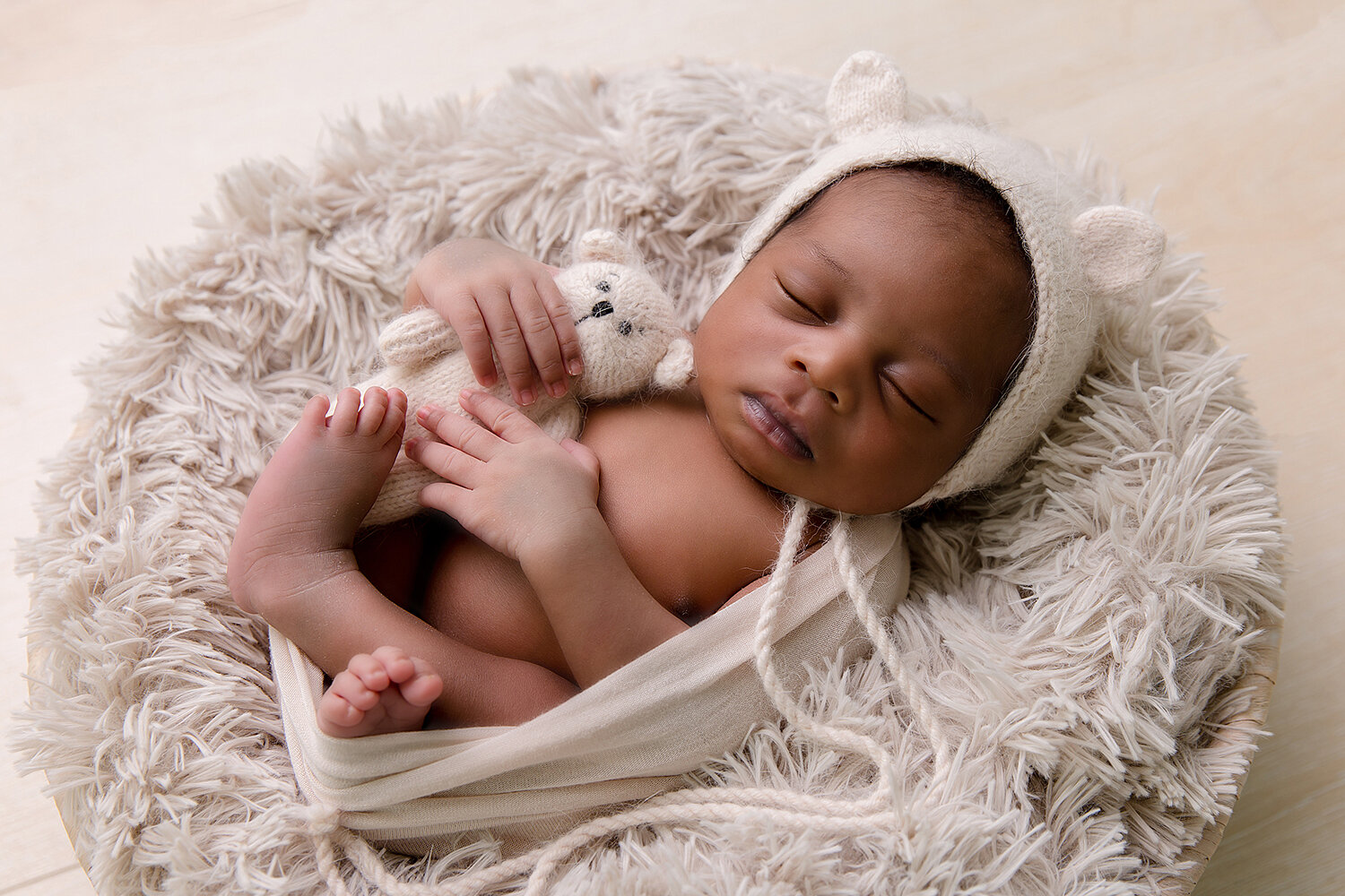 WES-67 Edit Boston newborn photographer Ali Rosa_00.jpg