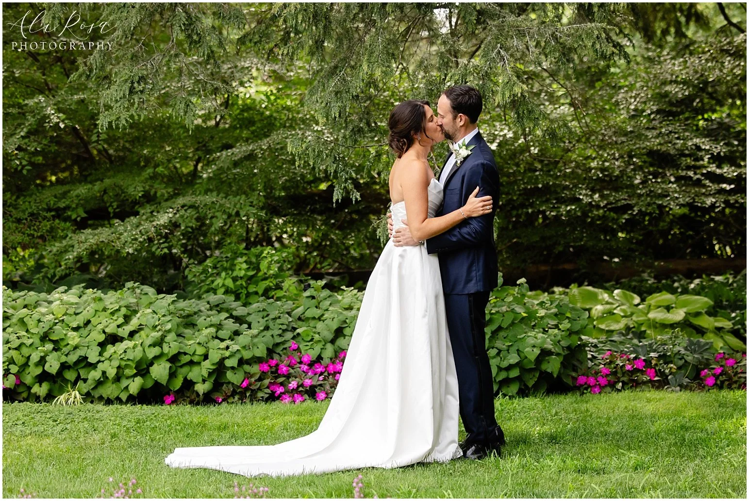 Ali Rosa Photography Elm Bank Wedding Boston Wellesley_166.jpg