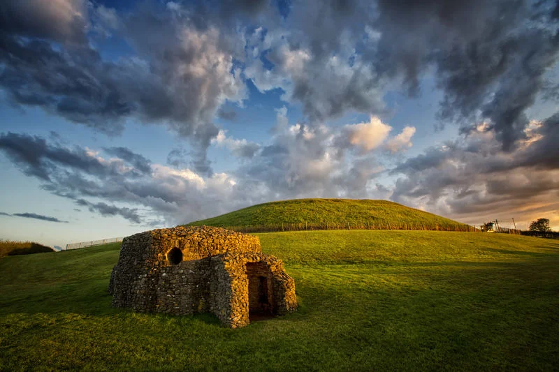 Newgrange.jpg