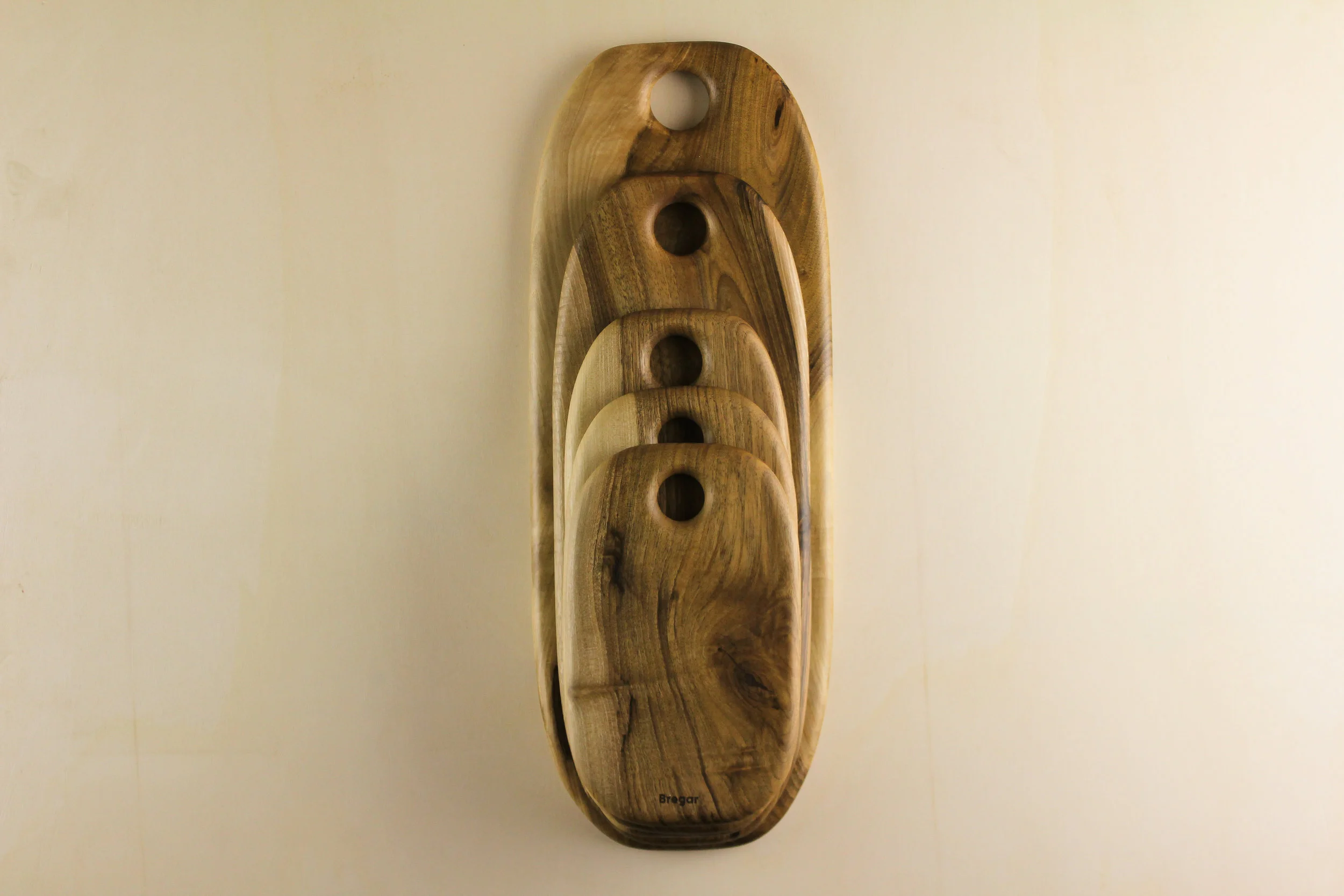 Lesena servirna deska Lina