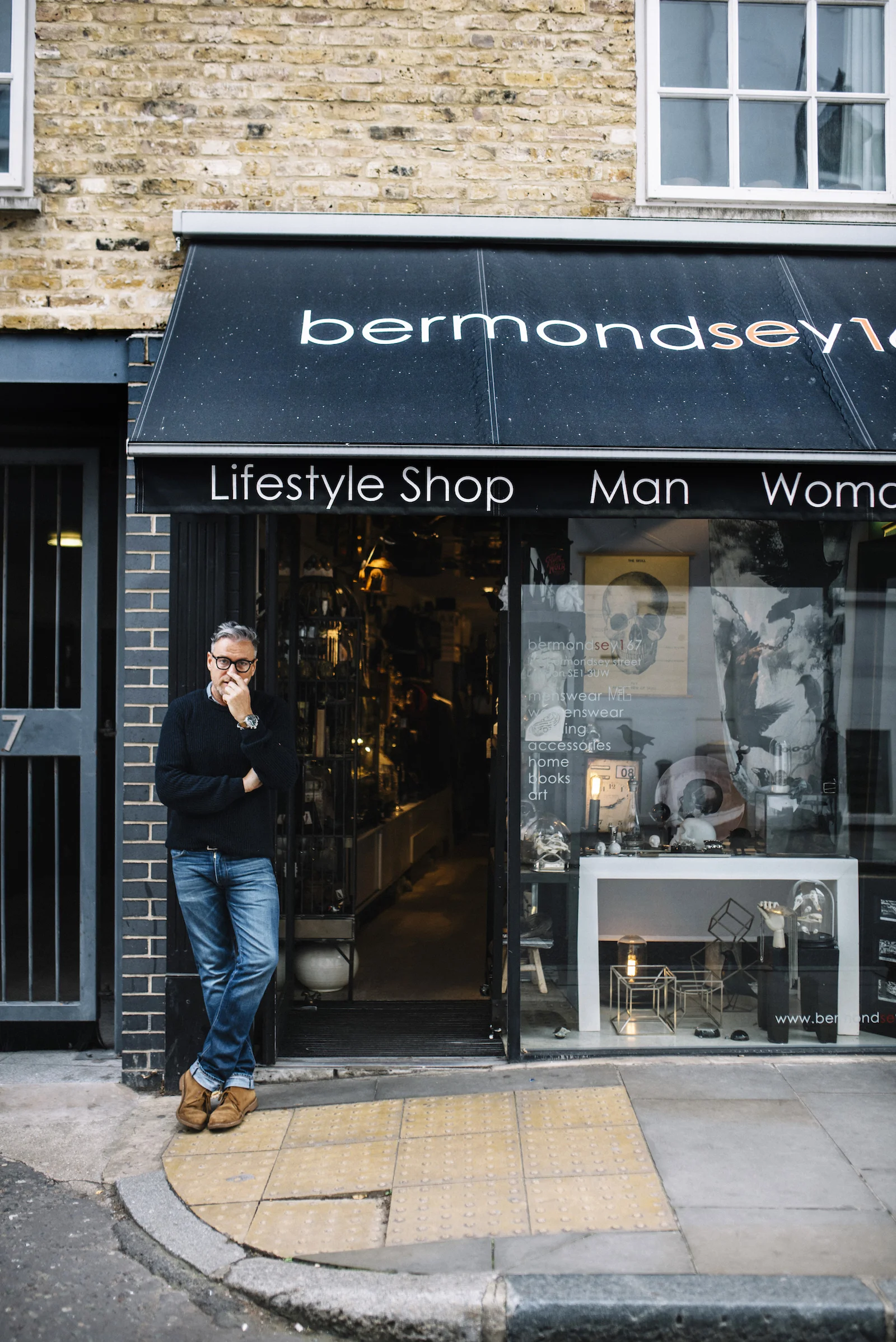 Fashion and accessory shops in London Bridge — Team London Bridge
