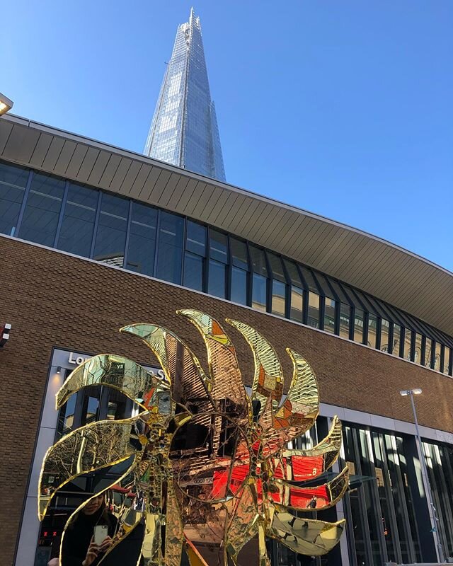 💙 Our Sunshine Kiosk outside #londonbridge station, in simpler times. Our businesses set up #TeamLondonBridge to look after and nurture the area over a decade ago. Our methods may have changed in current times, but our responsibilities remain the sa