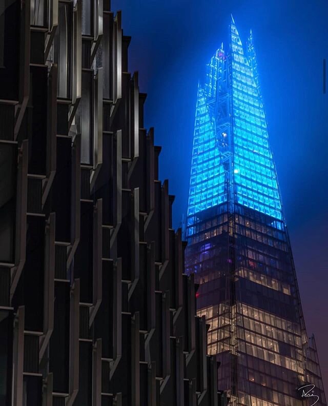 The Shard illuminated in blue to show appreciation for our #NHS 💙Captured by @avibphotography #lightitblue #lovelondonbridge .
.
.
.
.
.
.
#atlondonbridge #theshard #clapforcarers #nhsheroes #thankyounhs #renzopiano #shard #lookuplondon #architectur