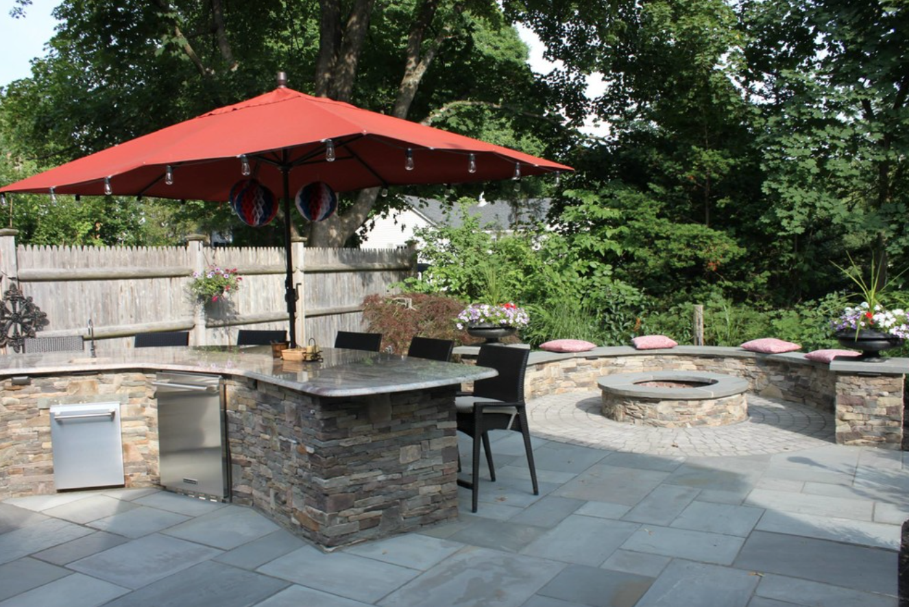 Top outdoor kitchen landscape design in Amherst, NH Northern Lights