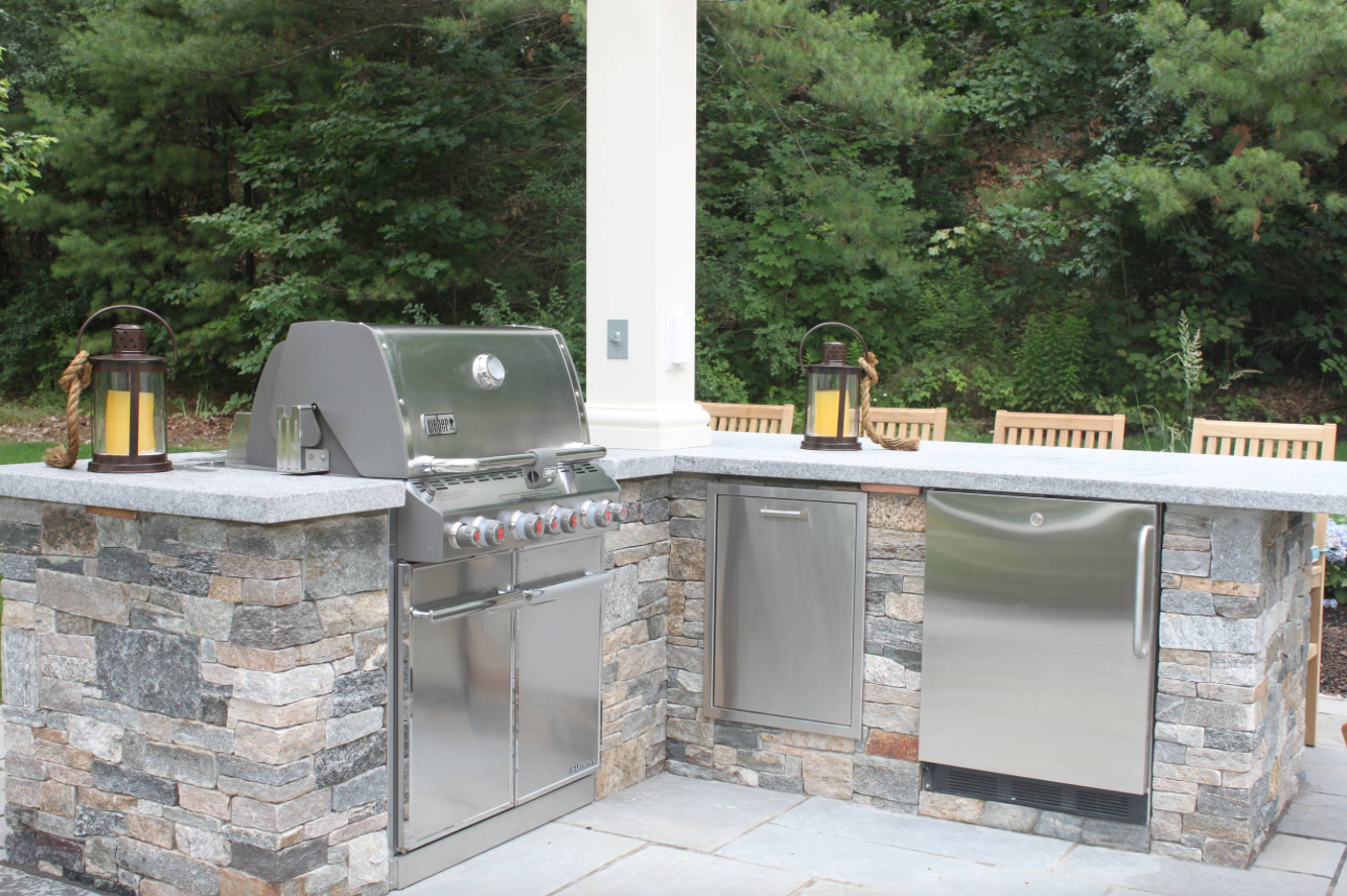 Outdoor Masonry Kitchens in Hollis, NH