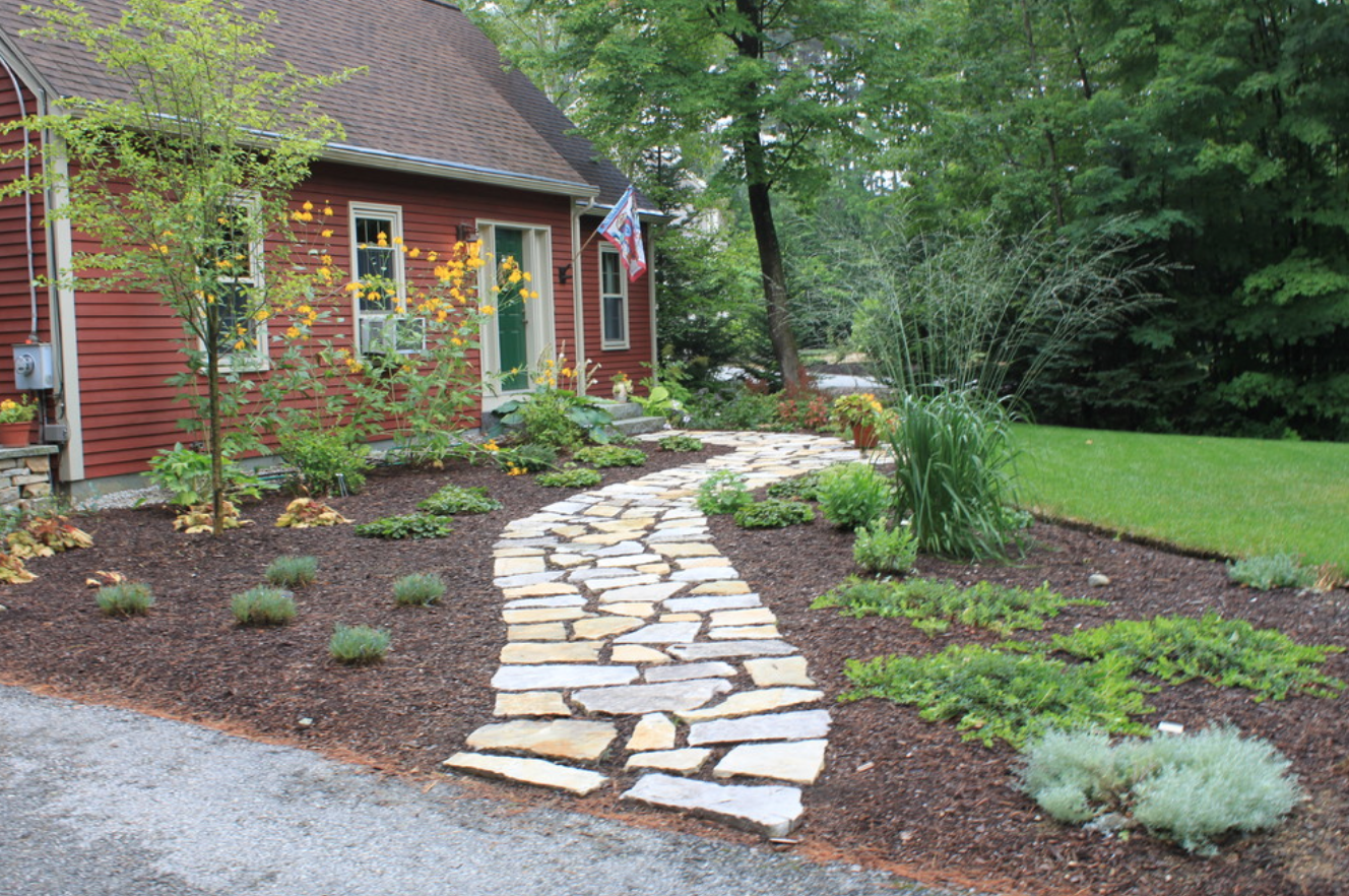 Concord, NH best landscaper for paver walkway