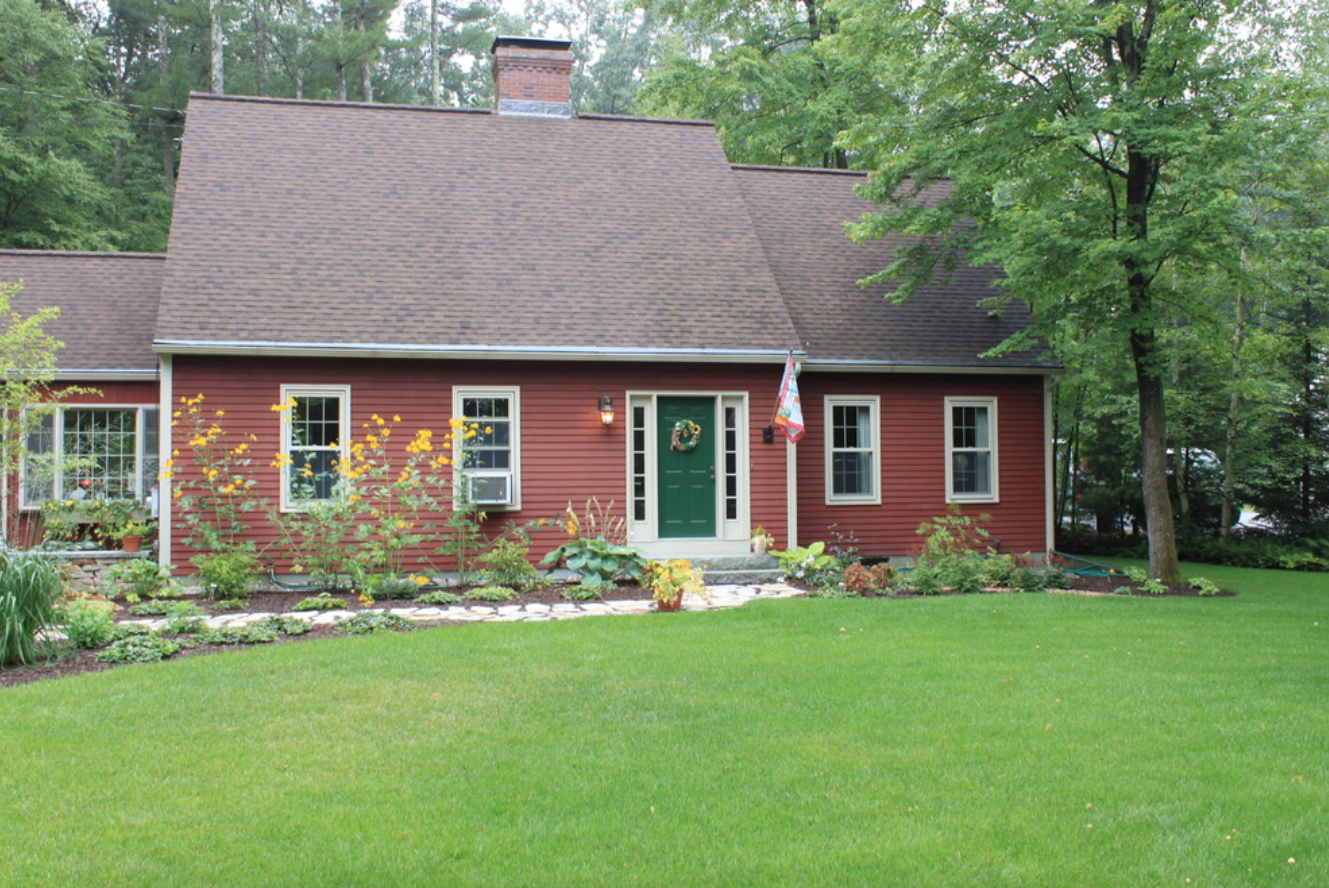 Modern landscape design in Amherst, NH