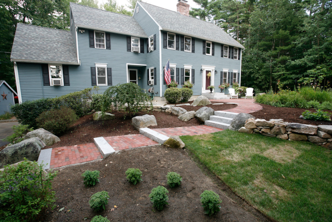Best landscaper for paver walkway in Milford, NH