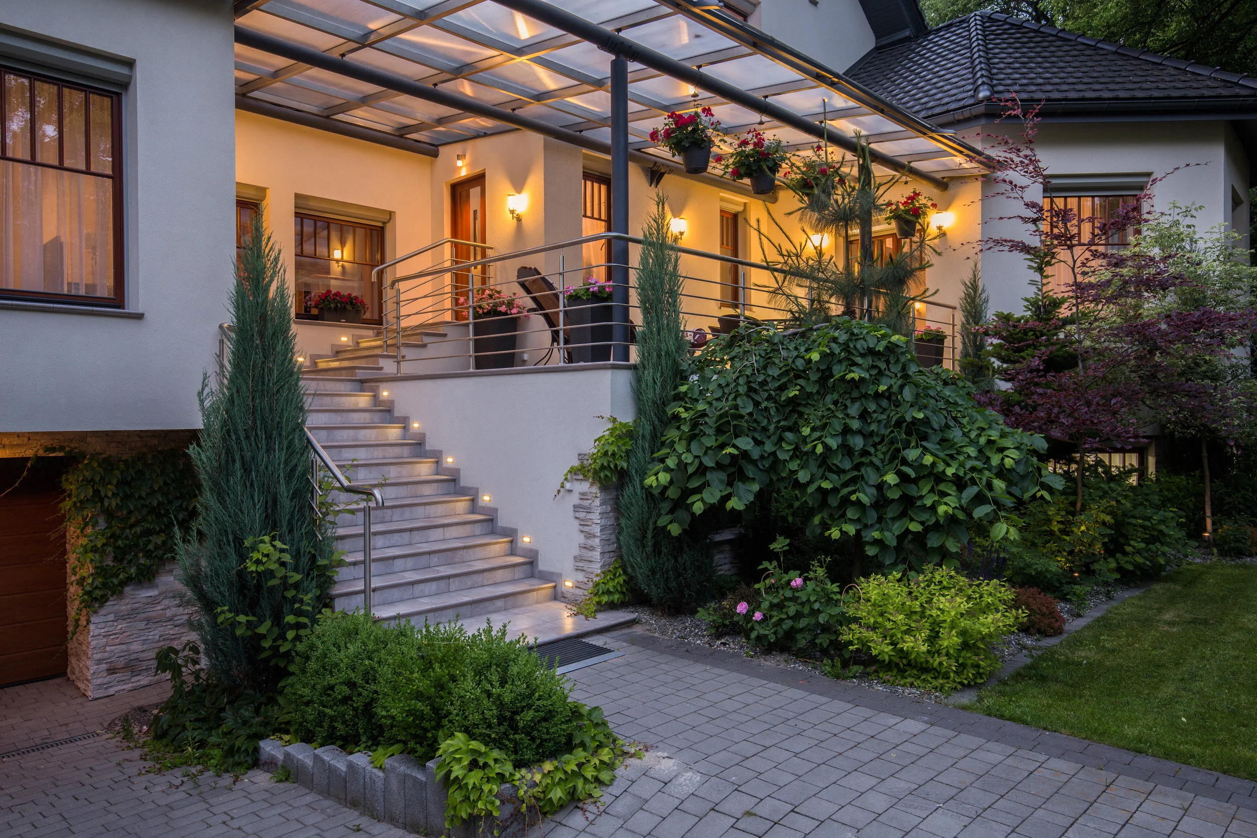 Using Uplighting and Downlighting in Your Laconia, NH, Landscape Design Northern Lights