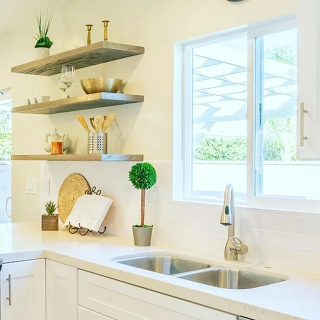 #HomeStaging #Kitchen #openshelving #openhouse #realestate #builder #sold